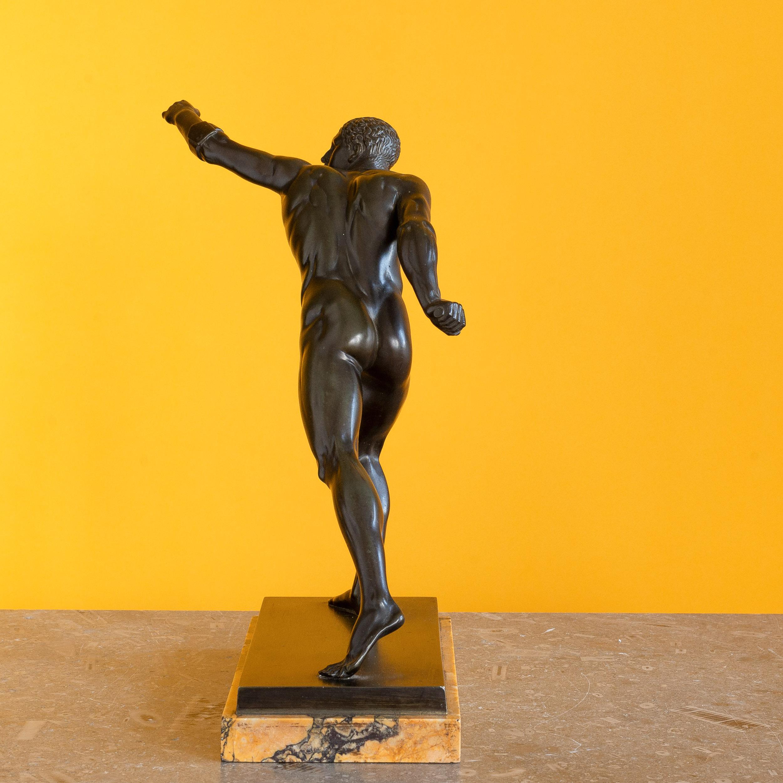 19th Century Bronze of the Borghese Gladiator In Good Condition For Sale In London, GB