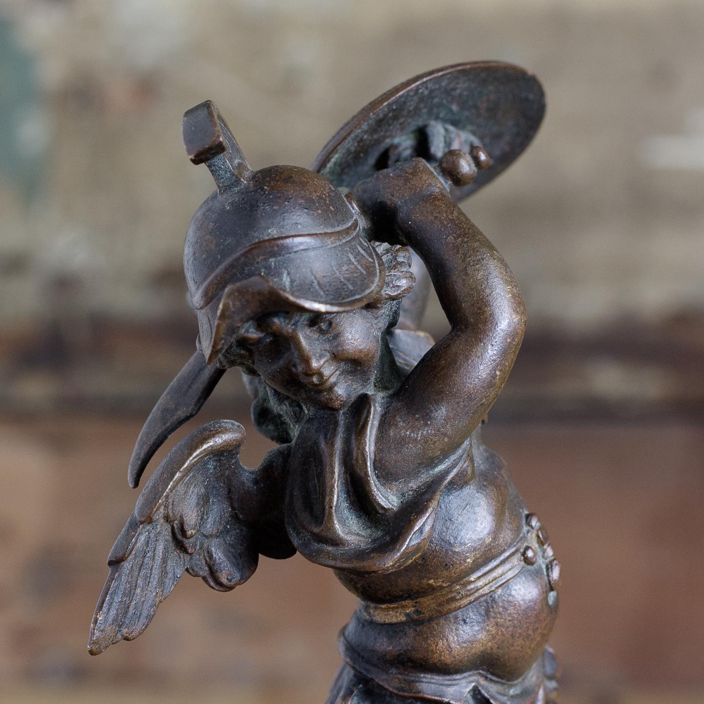 XIXe siècle Bronze du 19ème siècle représentant les putti héroïques en vente