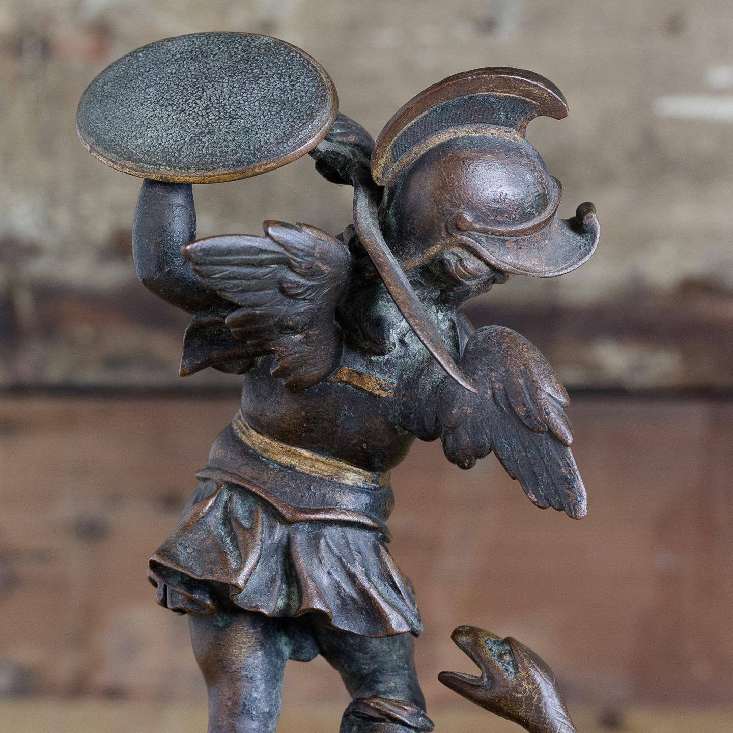 Bronze du 19ème siècle représentant les putti héroïques en vente 1