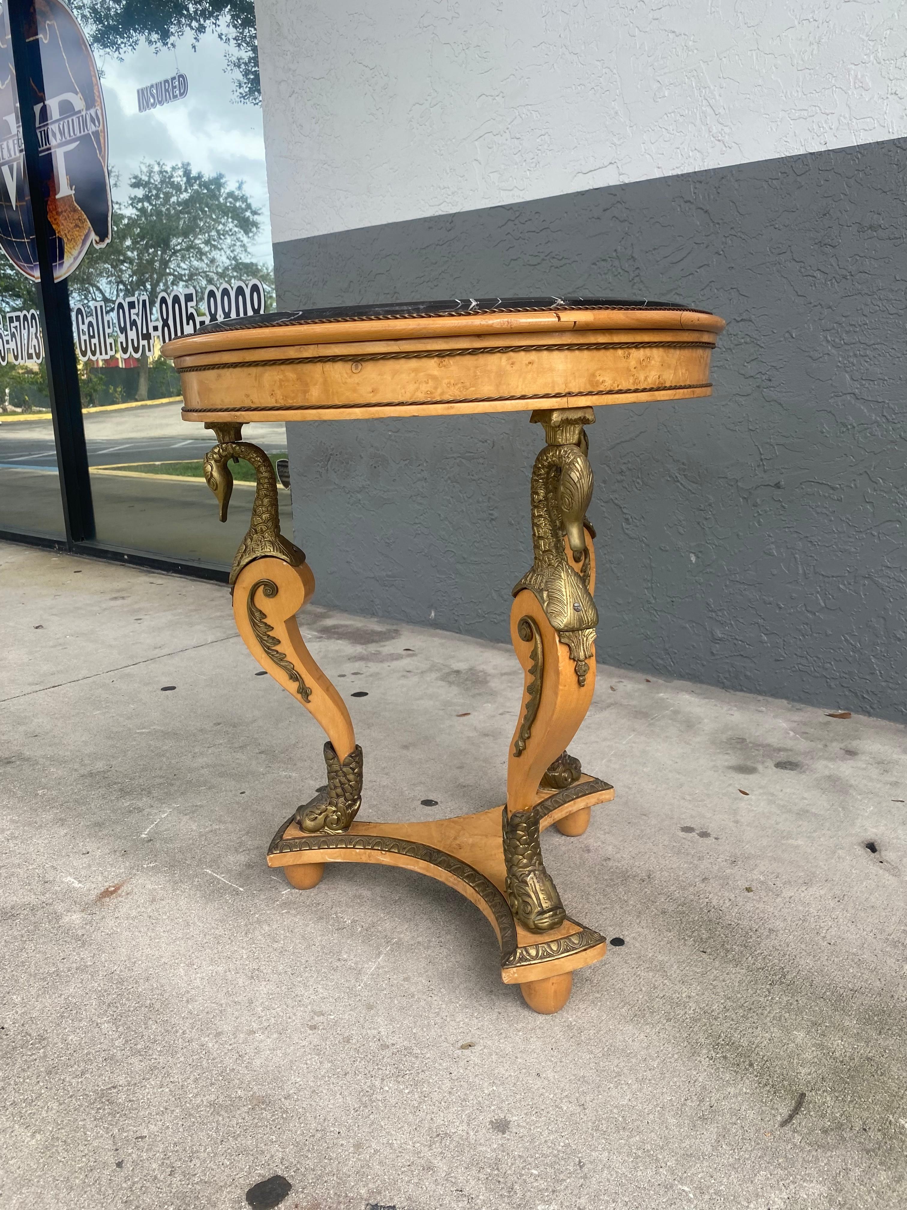 19th Century Bronze Ormolu Swan Koi Fish Empire Wood Marble Round Table In Good Condition For Sale In Fort Lauderdale, FL