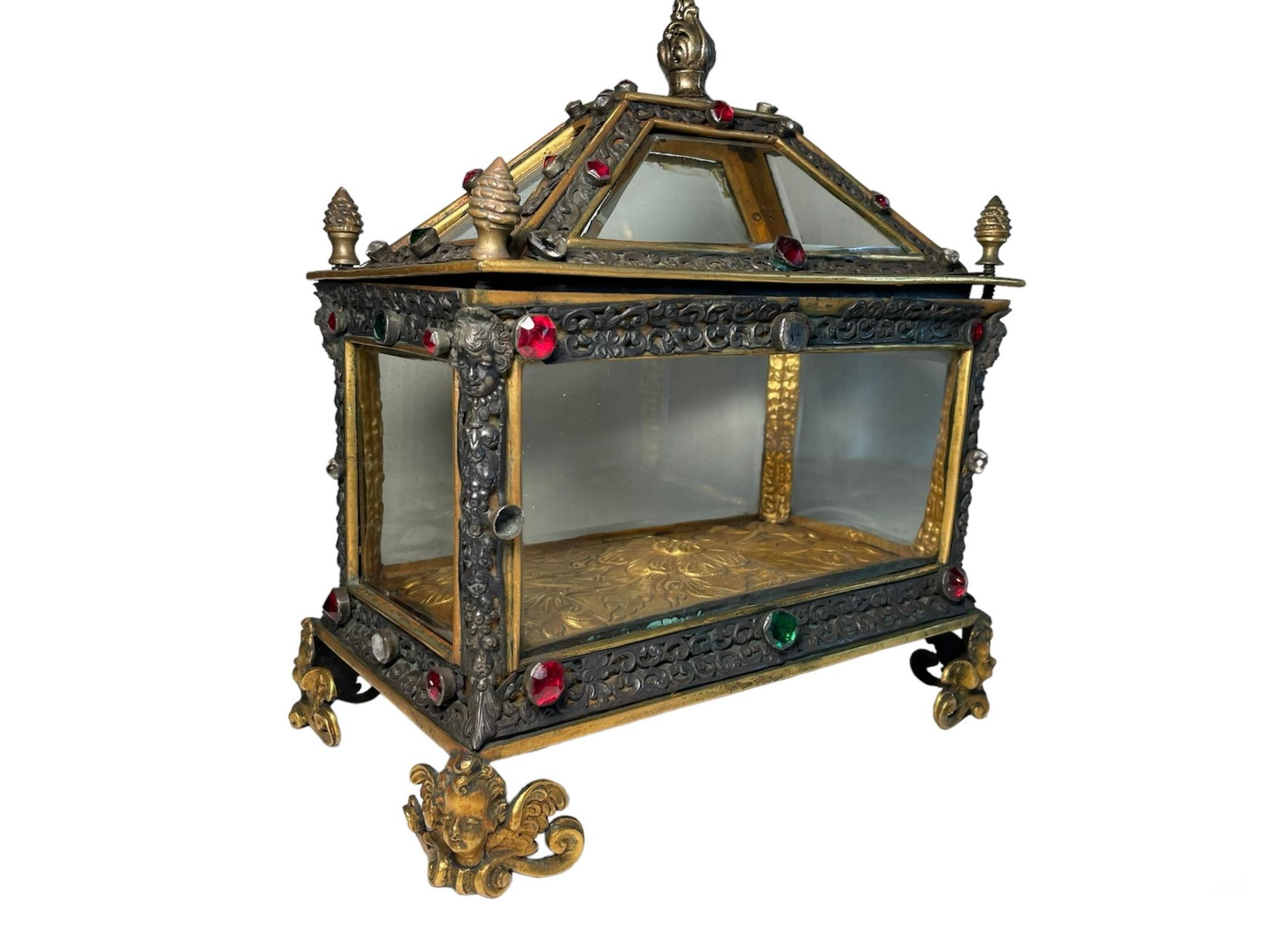 19th Century Bronze Reliquary Casket For Sale 1