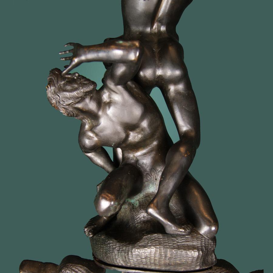 Renaissance Andirons de cheminée sculpturaux en bronze du 19e siècle en vente