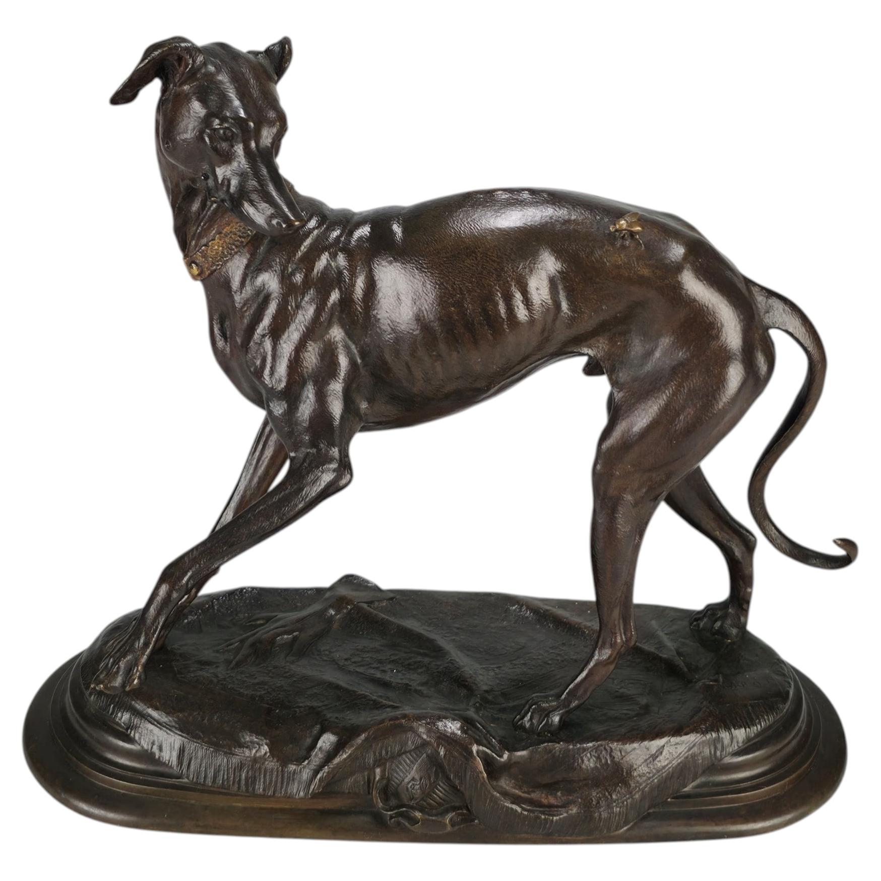 Scultura in bronzo del XIX secolo intitolata “Levriero e mosca” di Alfred Barye in vendita