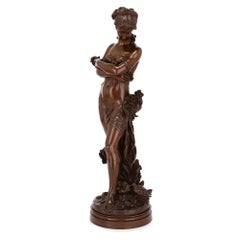 Sculpture en bronze du 19e siècle représentant une dame par Moreau