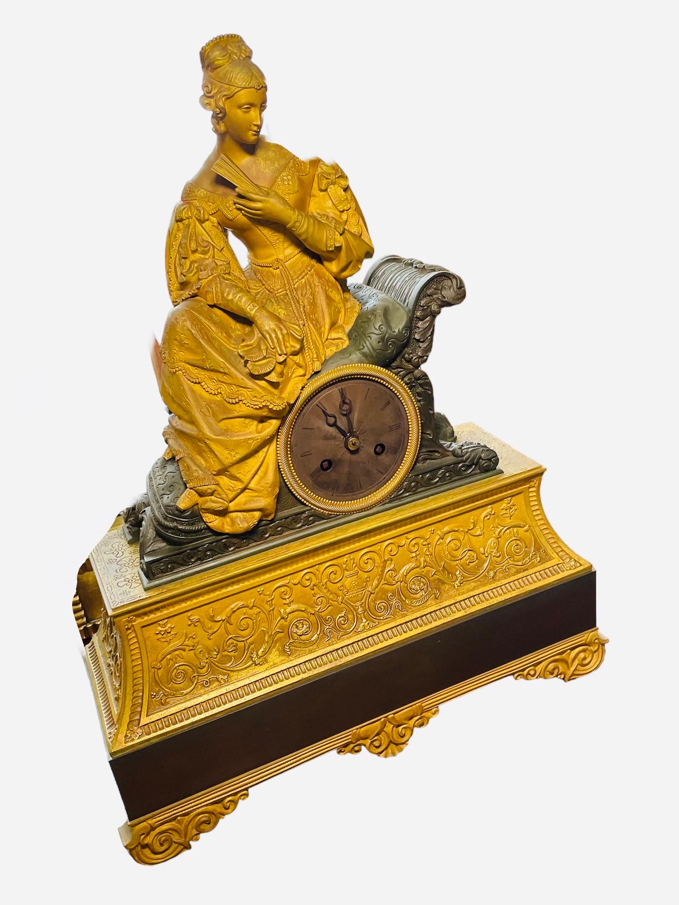 19th Century Bronze Sculpture Of A Lady Mantel Clock For Sale 3
