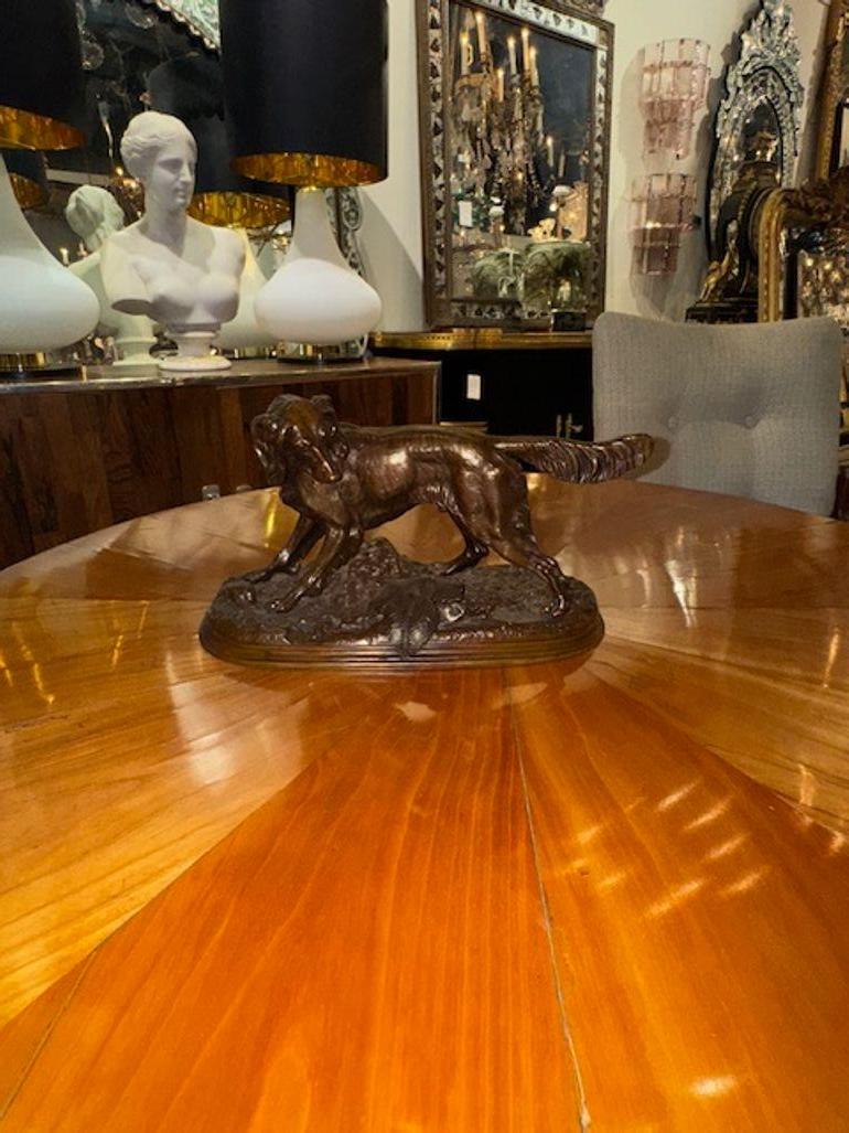 Scultura in bronzo del XIX secolo raffigurante un pointer di Jules Moingiez in vendita 1