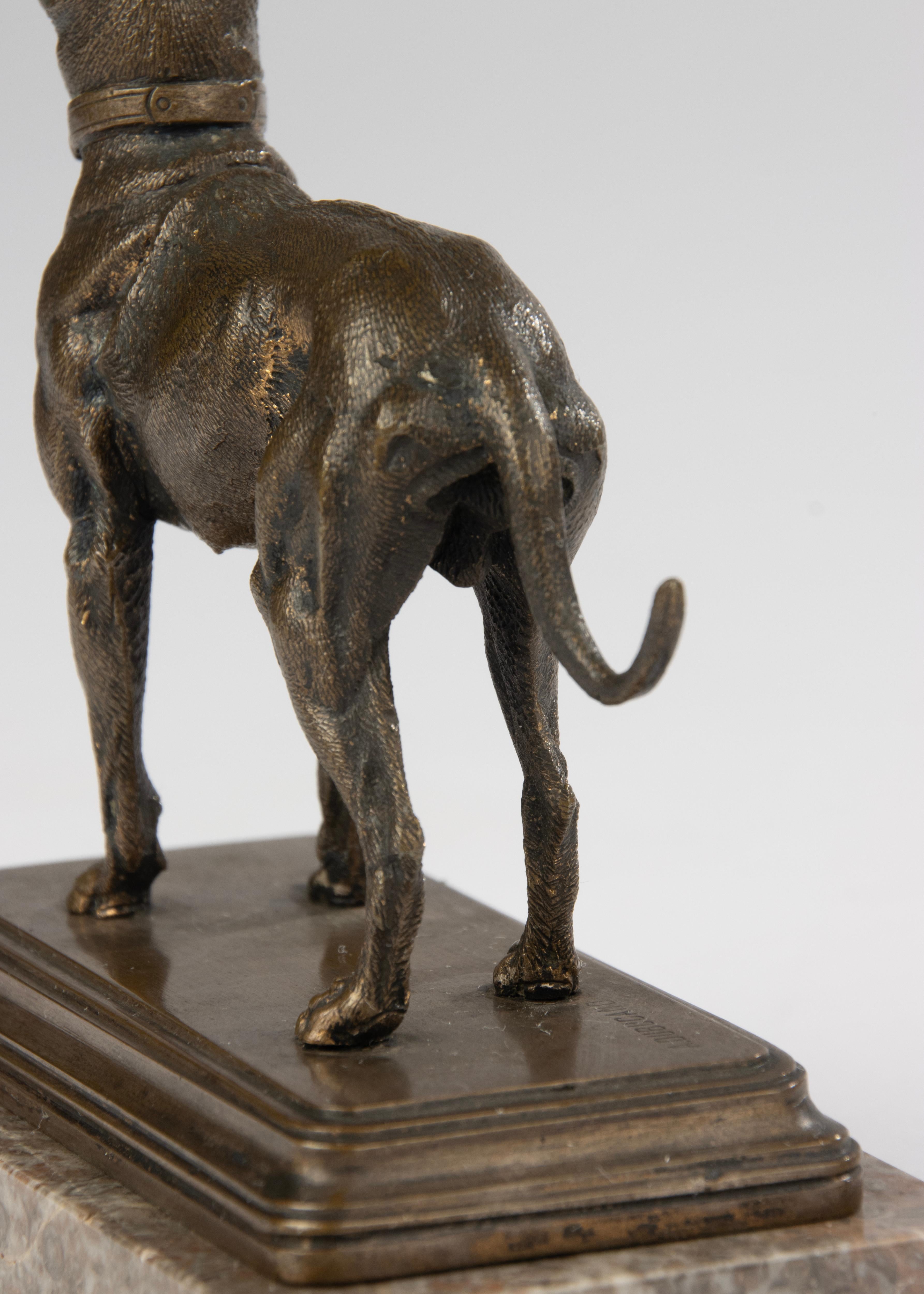 Bronzeskulptur eines Terrierhundes aus dem 19. Jahrhundert – hergestellt von Alfred Dubucand im Angebot 10