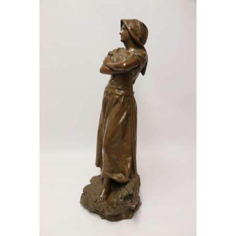 Bronze Sculpture en bronze du 19e siècle représentant une jeune femme se réunissant en vente