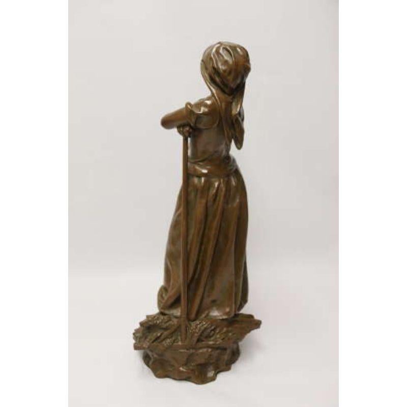 19th Century Bronze Sculpture of a Young Female Gathering Hey For Sale 4