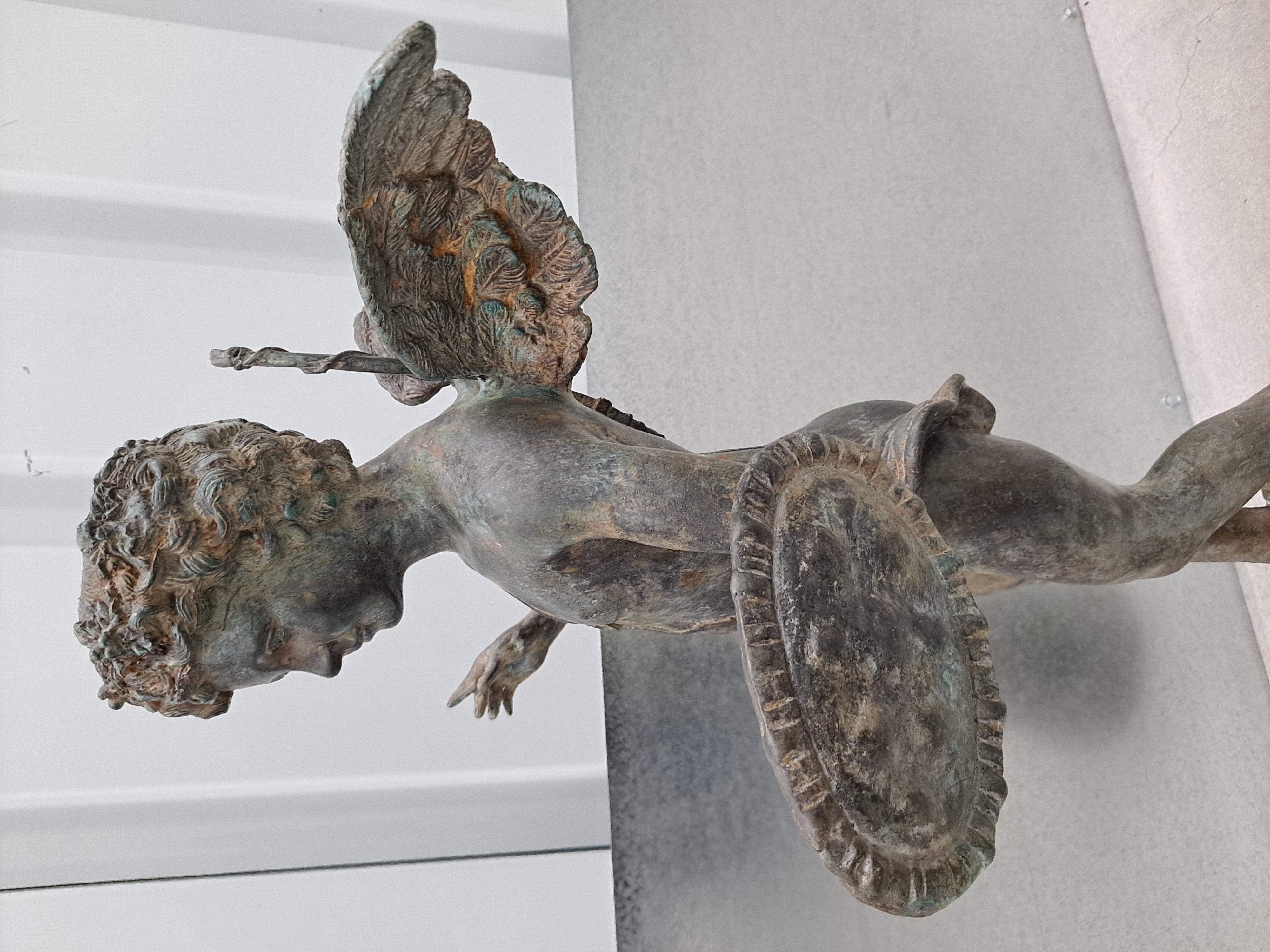Sculpture de Cupidon du 19ème siècle d'après Pierre Chenet en vente 3