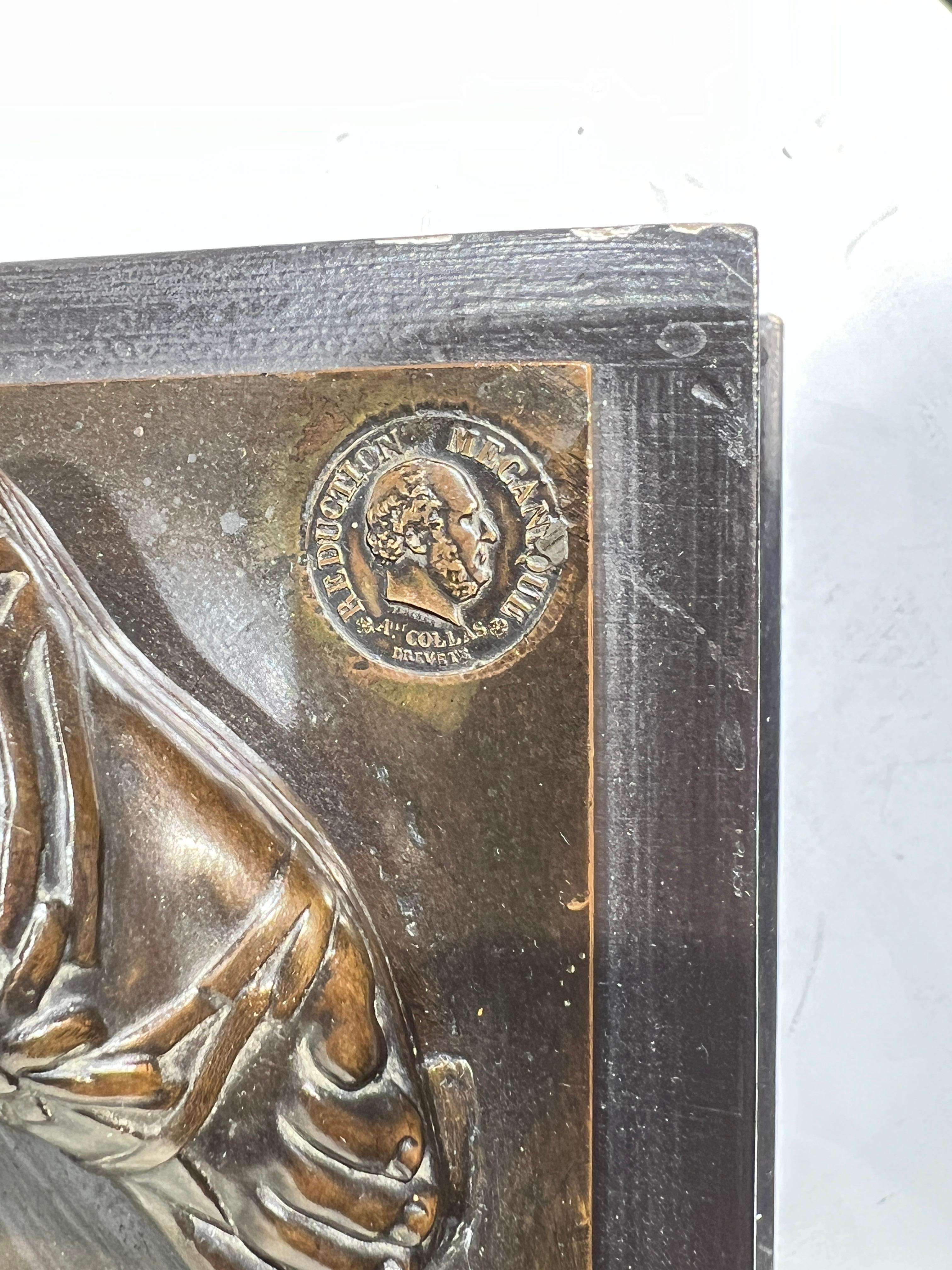 Patinato 19th Century Bronze Sculpture of Diana of Gabii Cast by Collas & Barbedienne in vendita