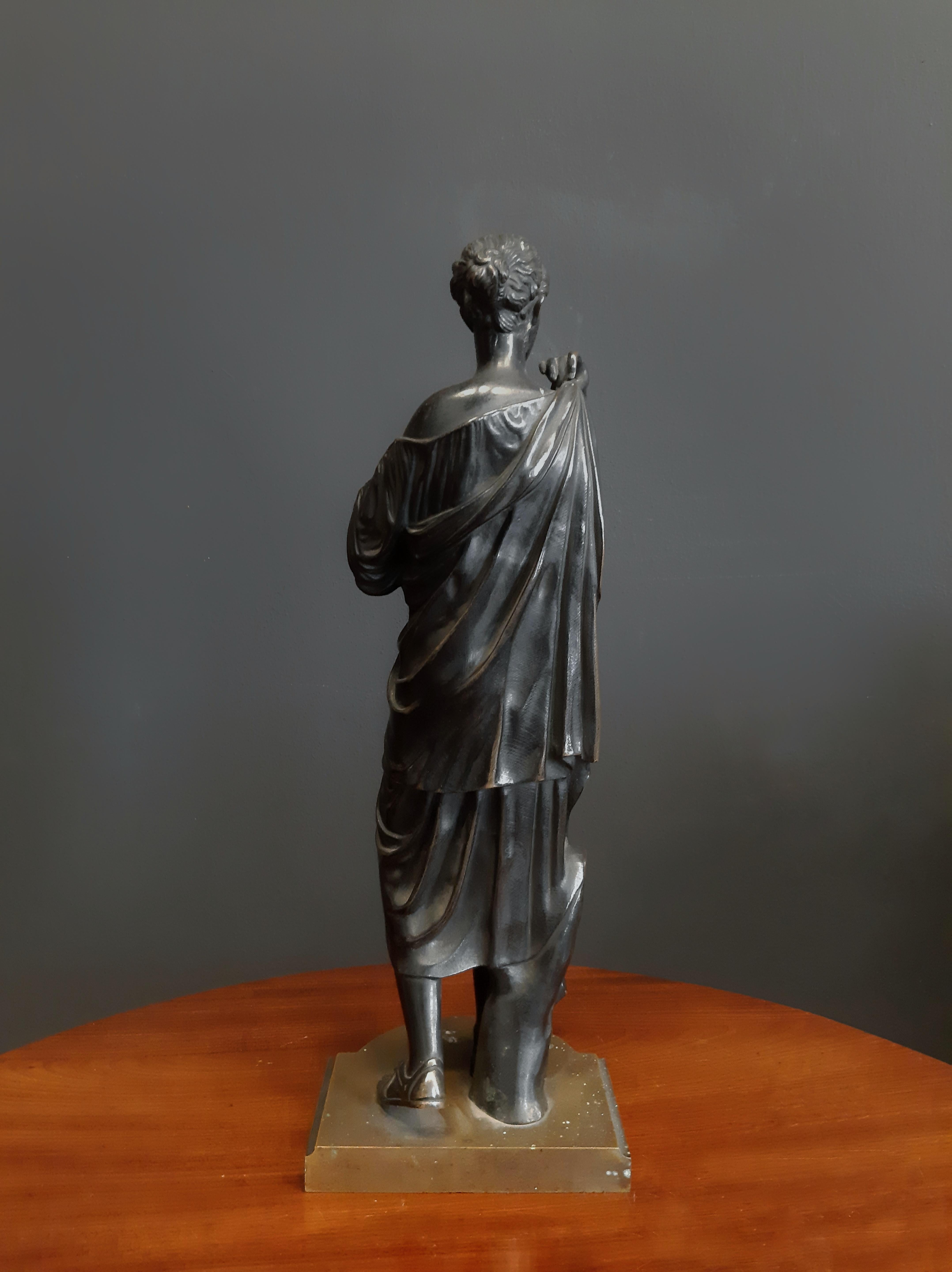 Escultura de bronce del siglo XIX de Diana de Gabii, Grand Tour en Bueno estado para la venta en Dresden, DE