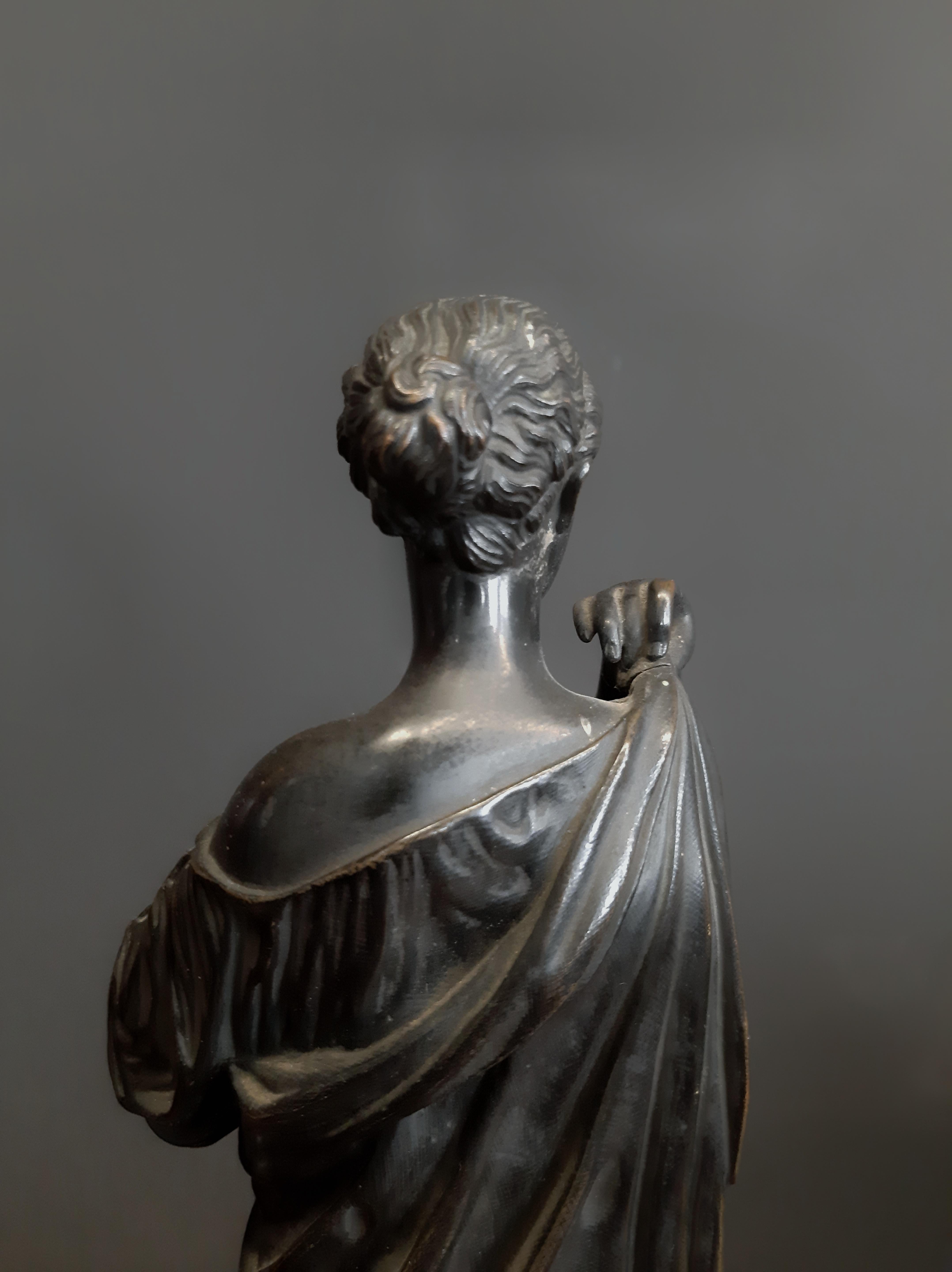 Escultura de bronce del siglo XIX de Diana de Gabii, Grand Tour Bronce en venta
