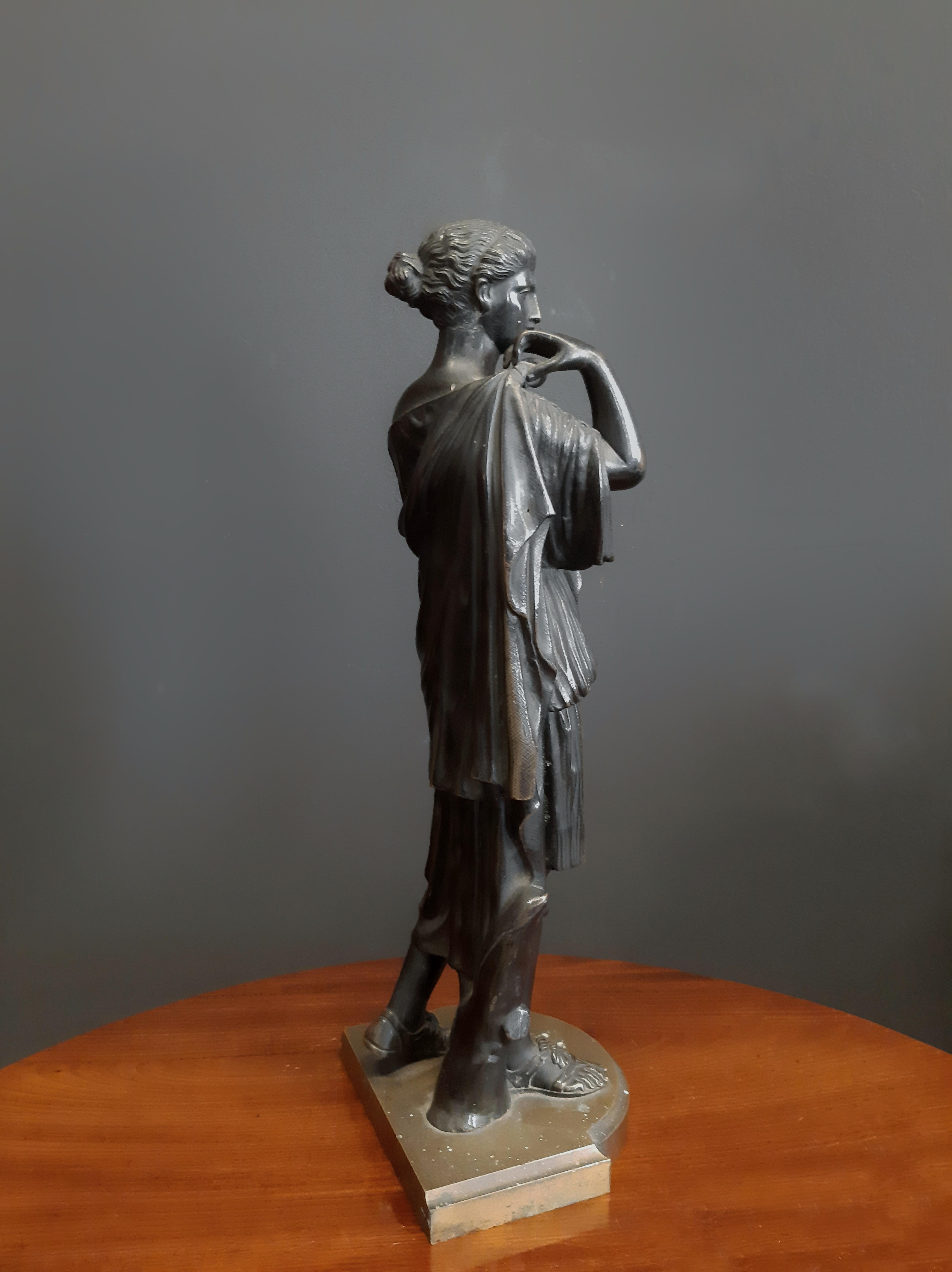Escultura de bronce del siglo XIX de Diana de Gabii, Grand Tour en venta 1