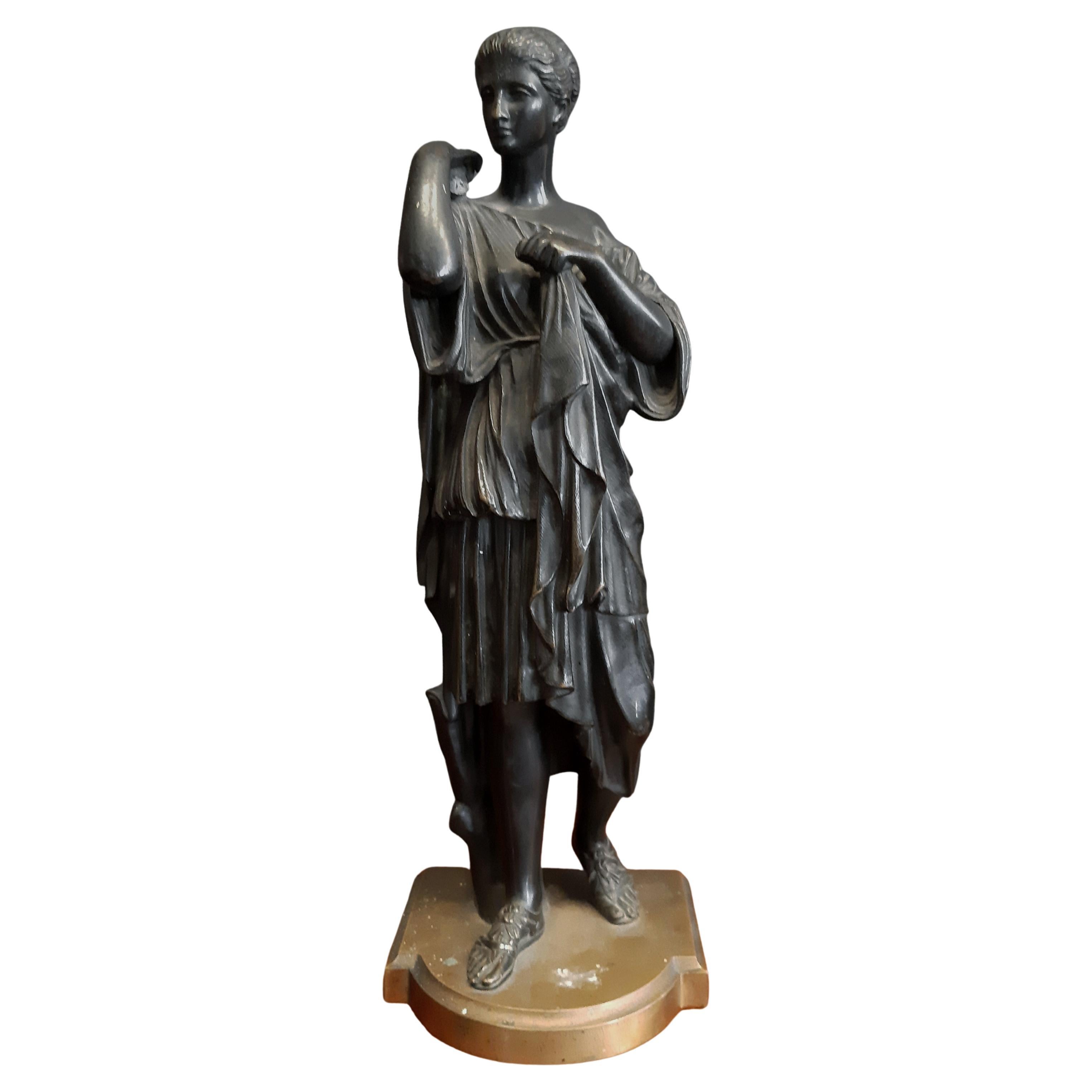 Escultura de bronce del siglo XIX de Diana de Gabii, Grand Tour en venta