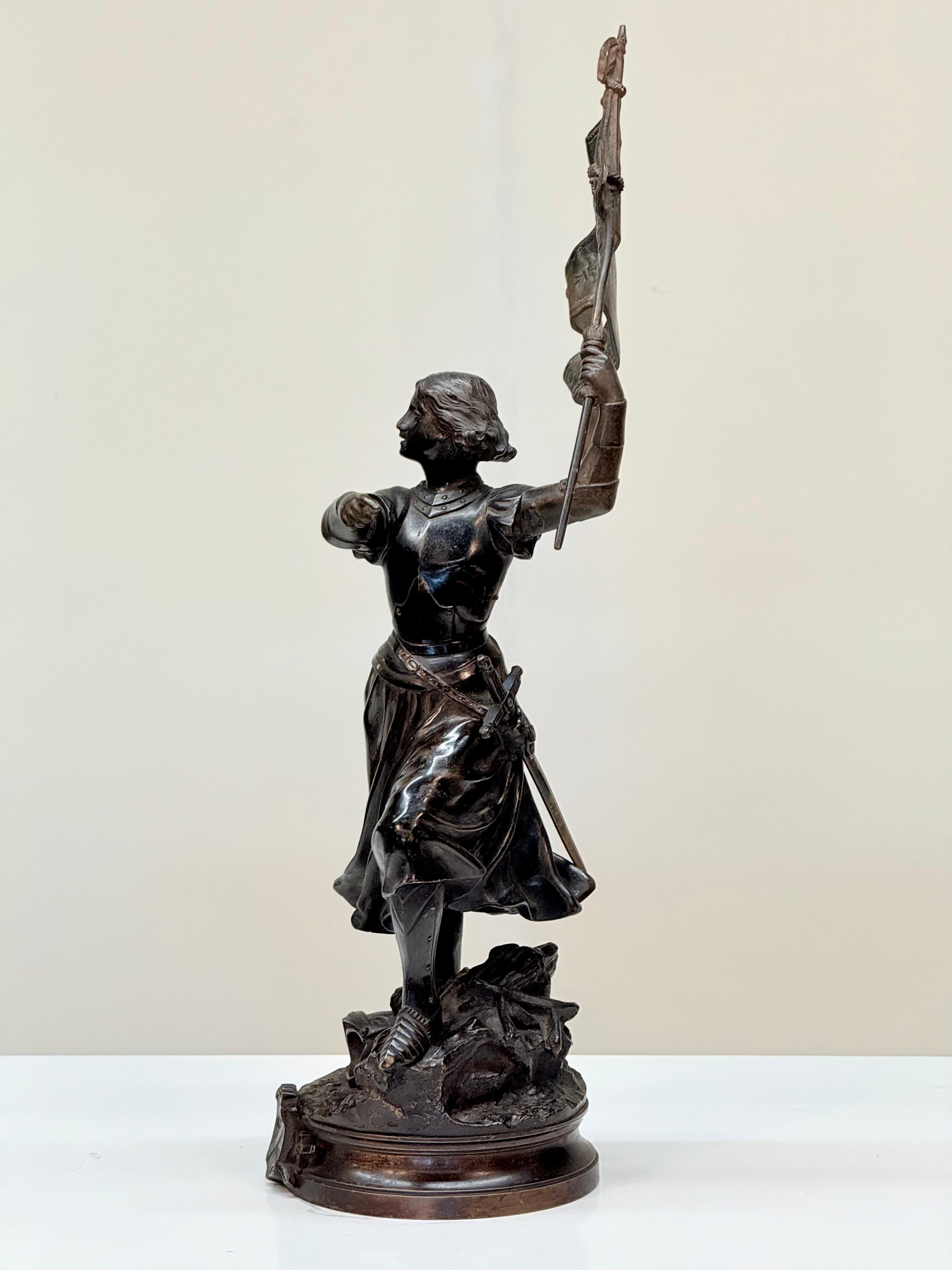 Scultura in bronzo del XIX secolo di Giovanna d'Arco di Adrien Étienne Gaudez, firmata in vendita 1