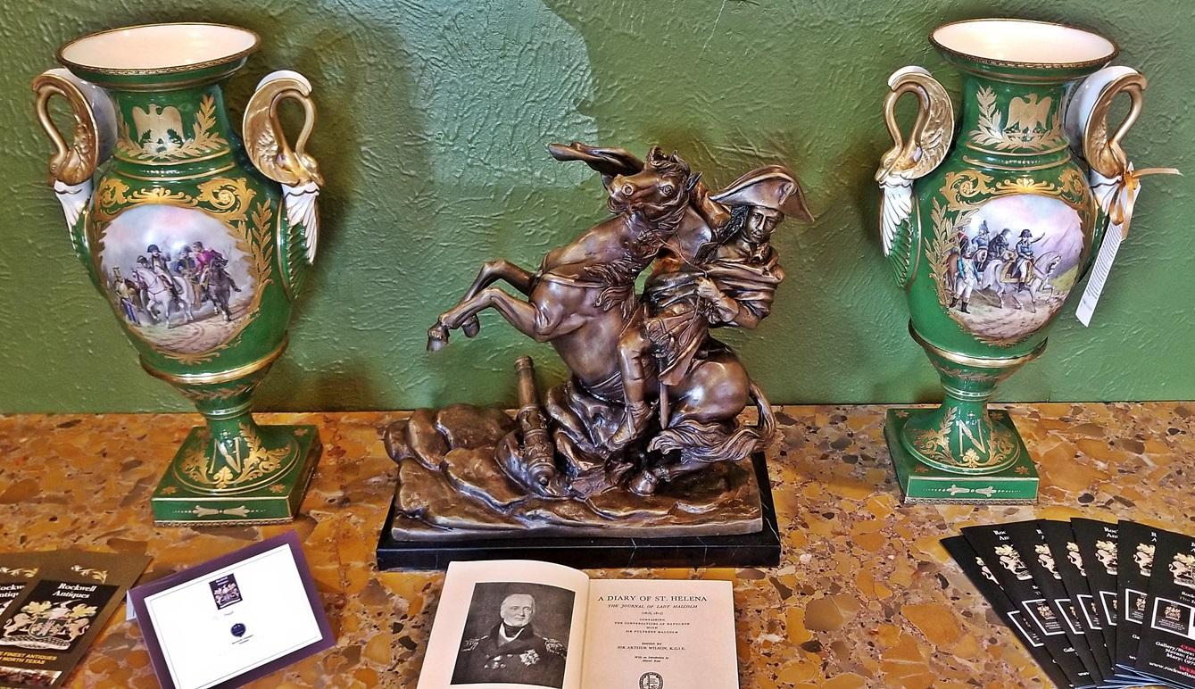 Napoléon III Sculpture en bronze du XIXe siècle représentant Napoléon traversant les Alpes en vente