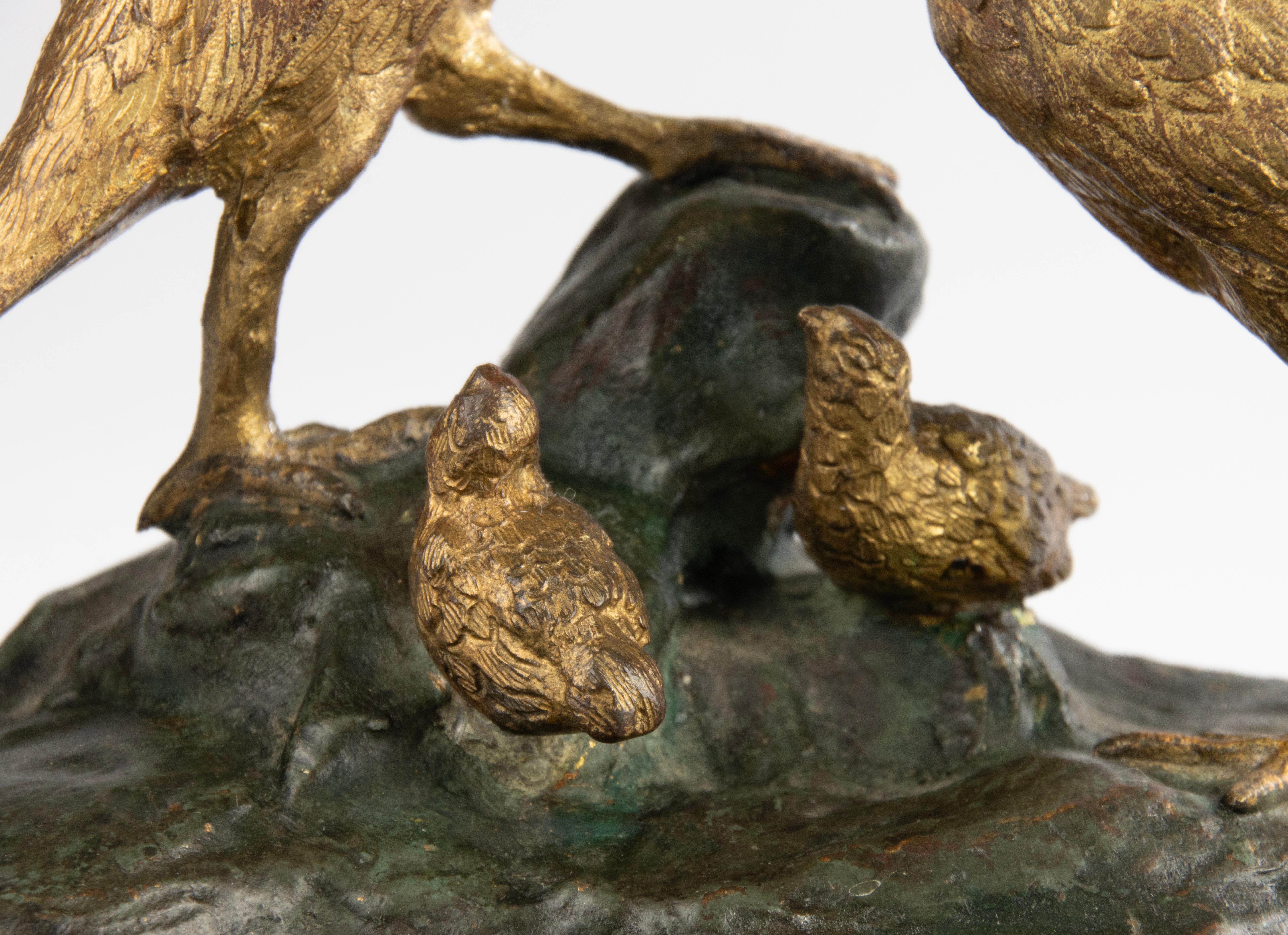Scultura in bronzo del XIX secolo raffigurante una famiglia di fagiani - Attribuita a J. Hardy in vendita 3