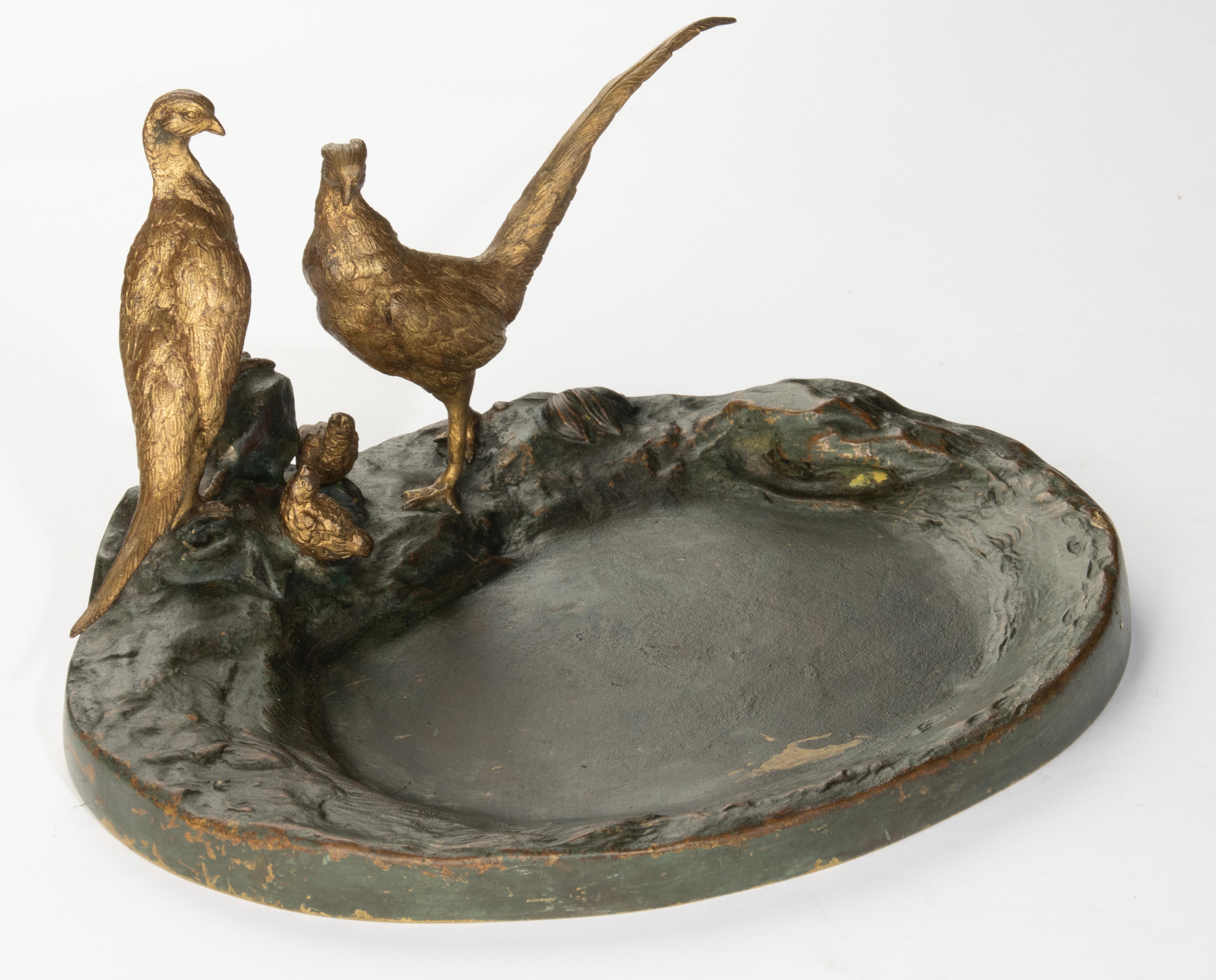 Scultura in bronzo del XIX secolo raffigurante una famiglia di fagiani - Attribuita a J. Hardy in vendita 8