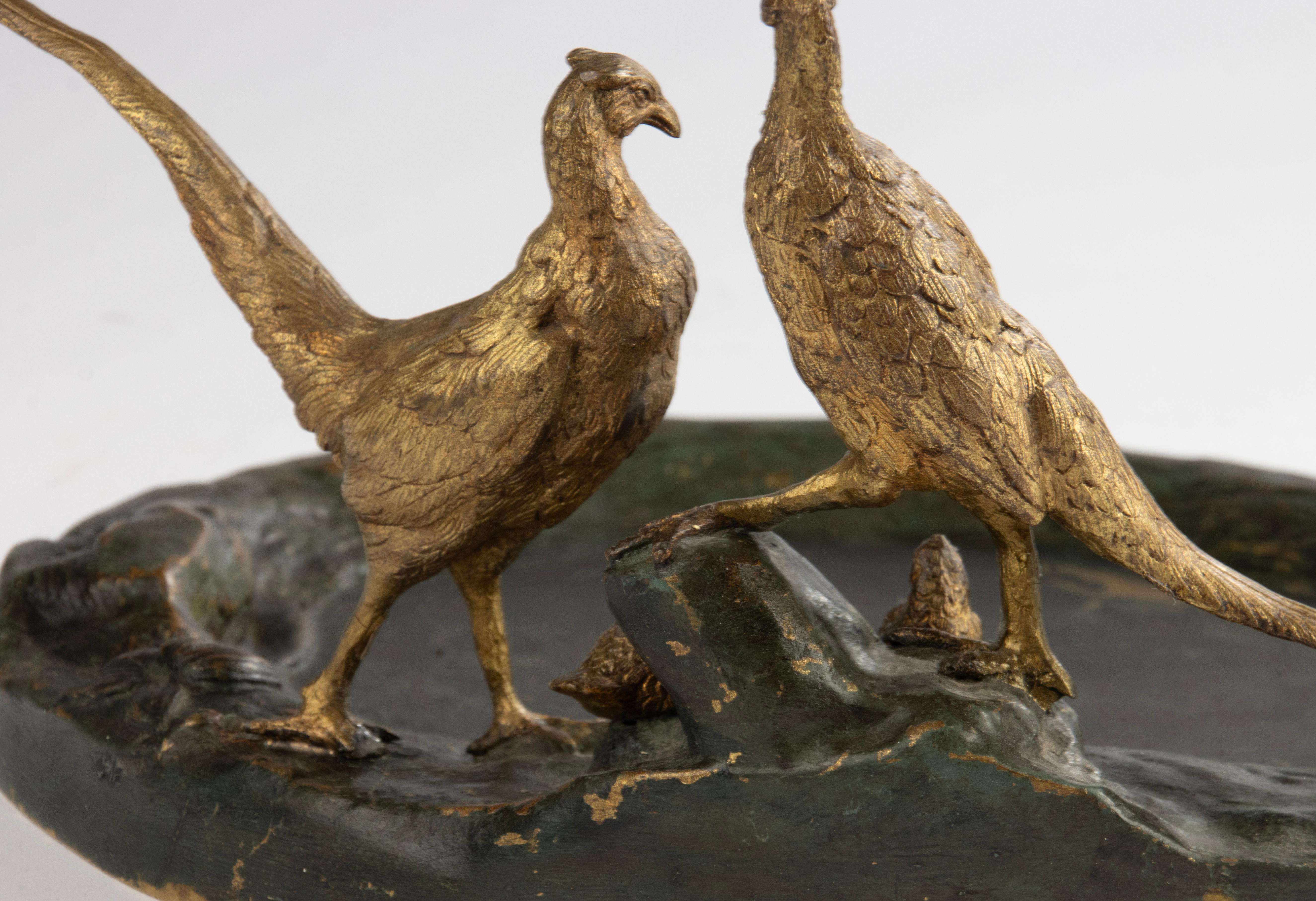 Scultura in bronzo del XIX secolo raffigurante una famiglia di fagiani - Attribuita a J. Hardy in vendita 9