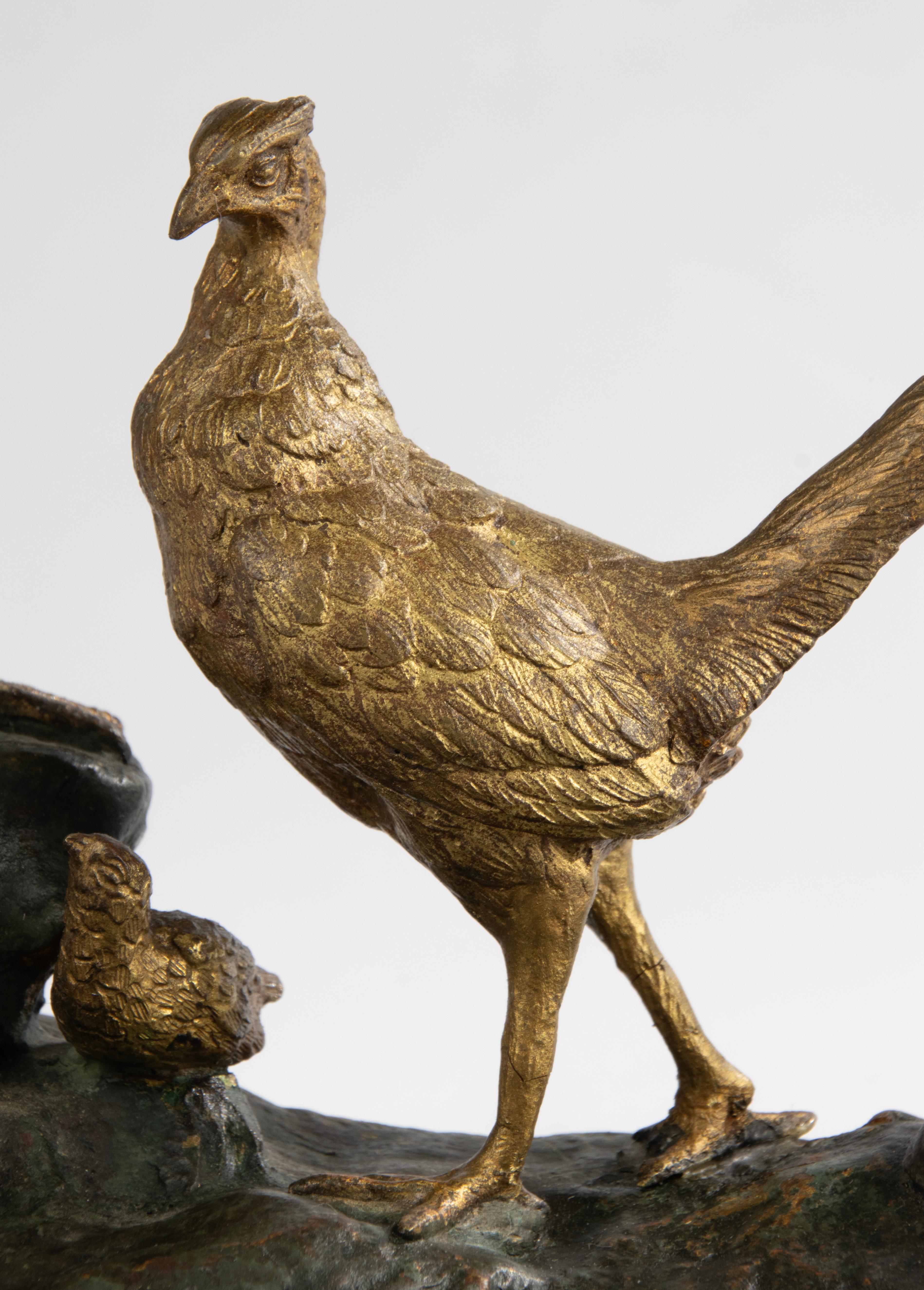 Fatto a mano Scultura in bronzo del XIX secolo raffigurante una famiglia di fagiani - Attribuita a J. Hardy in vendita