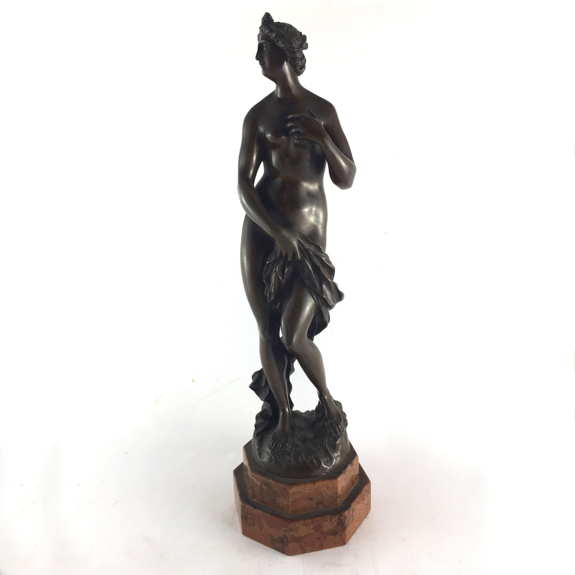 bronzeskulptur 'Venusbadende' aus dem 19. Jahrhundert von H.S. München im Angebot 3