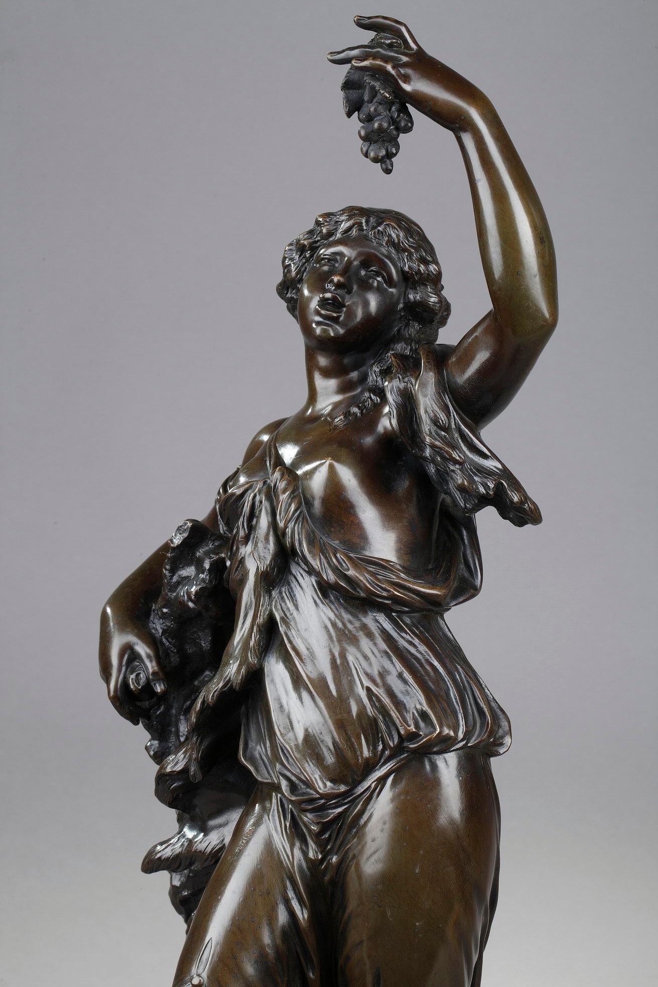 Statue en bronze du 19ème siècle : Bacchante en vente 4