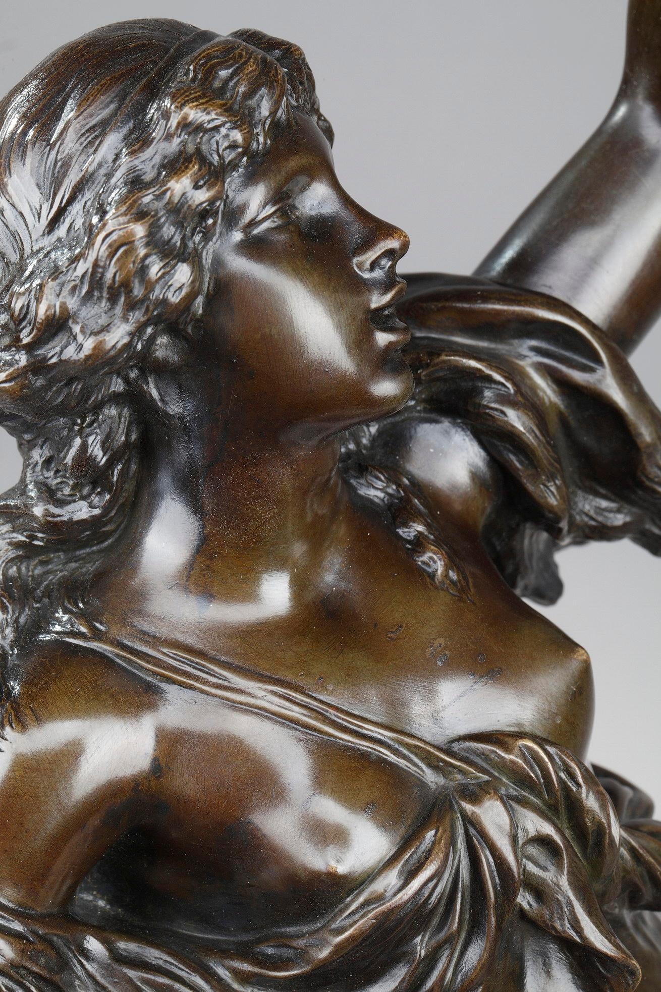 Statue en bronze du 19ème siècle : Bacchante en vente 6
