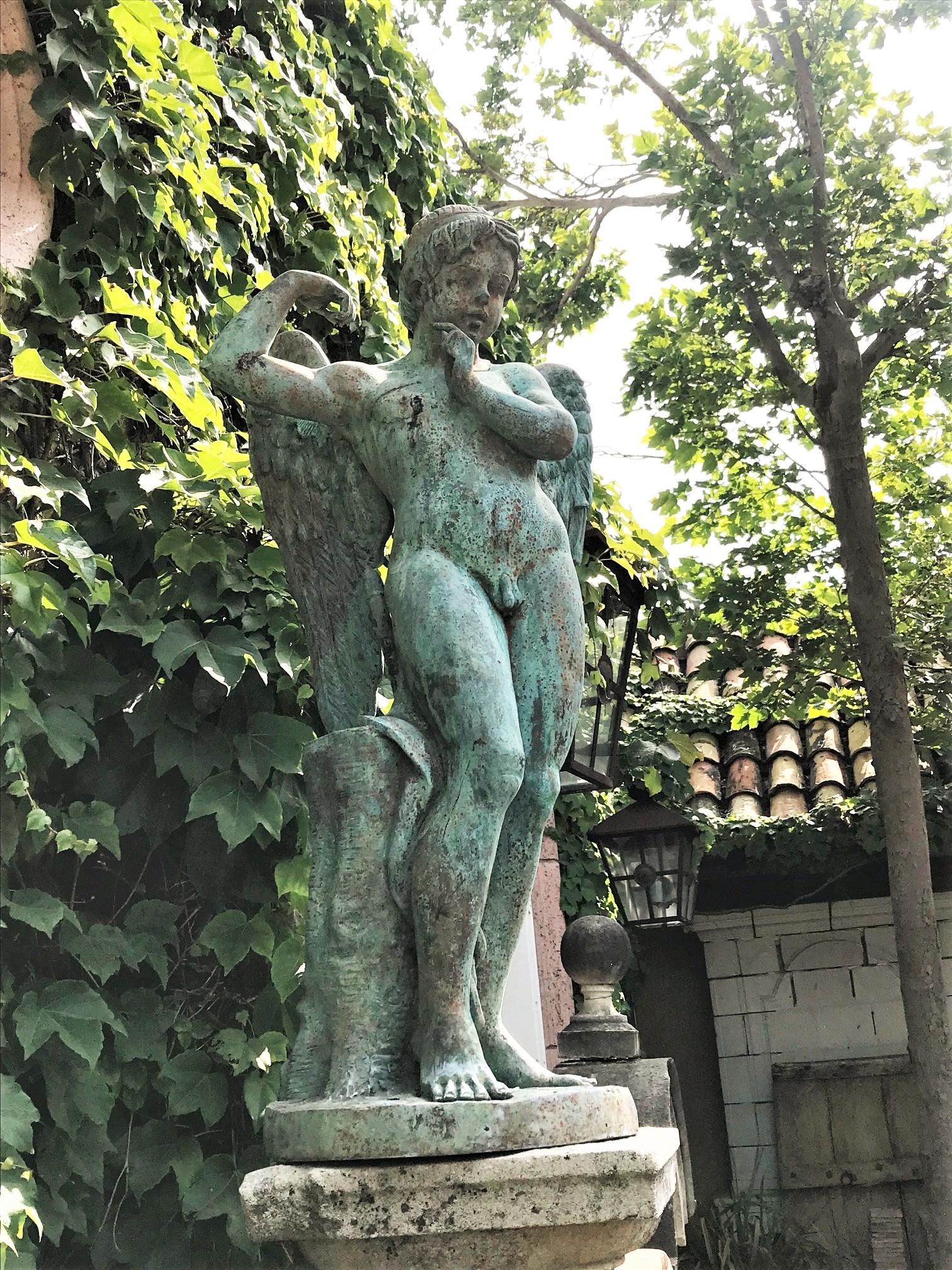 Cast 19th Century Bronze Statue of Cupid Centrepiece Decorative Garden Ornament LA