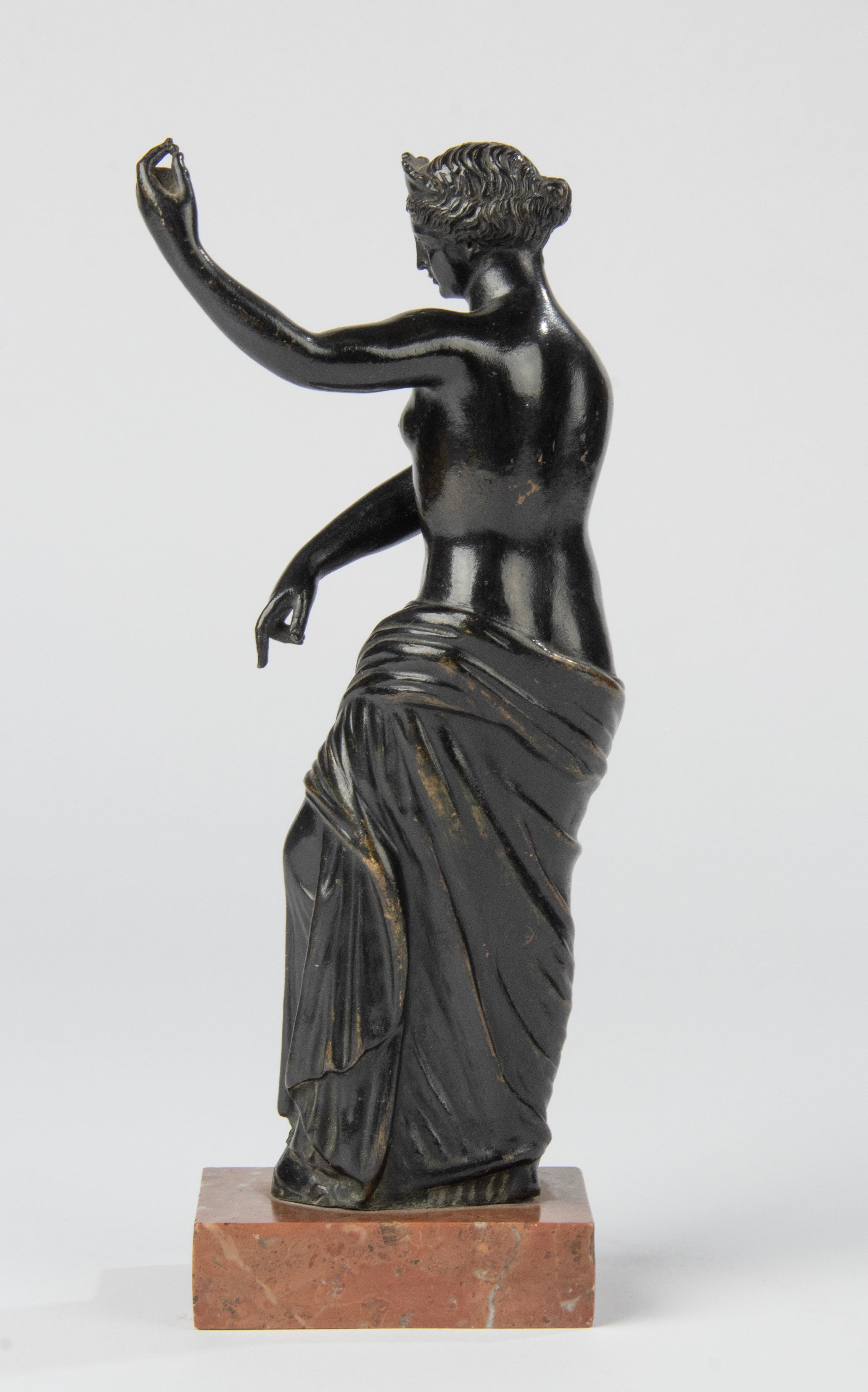 Français Statue en bronze de Vénus Aphrodite du XIXe siècle