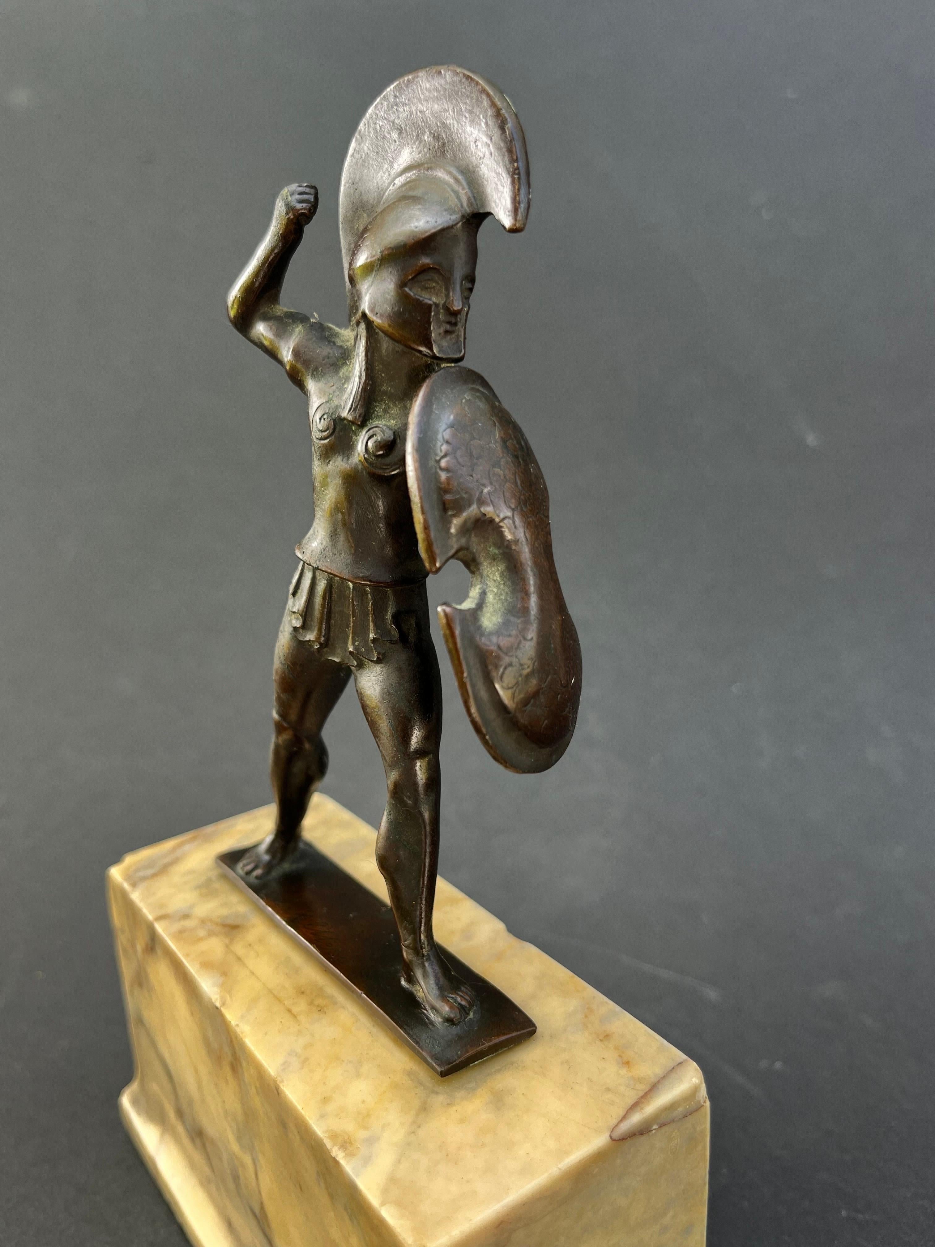 Calco Statuetta in bronzo di Achille del 19° secolo dopo l'Antico in vendita
