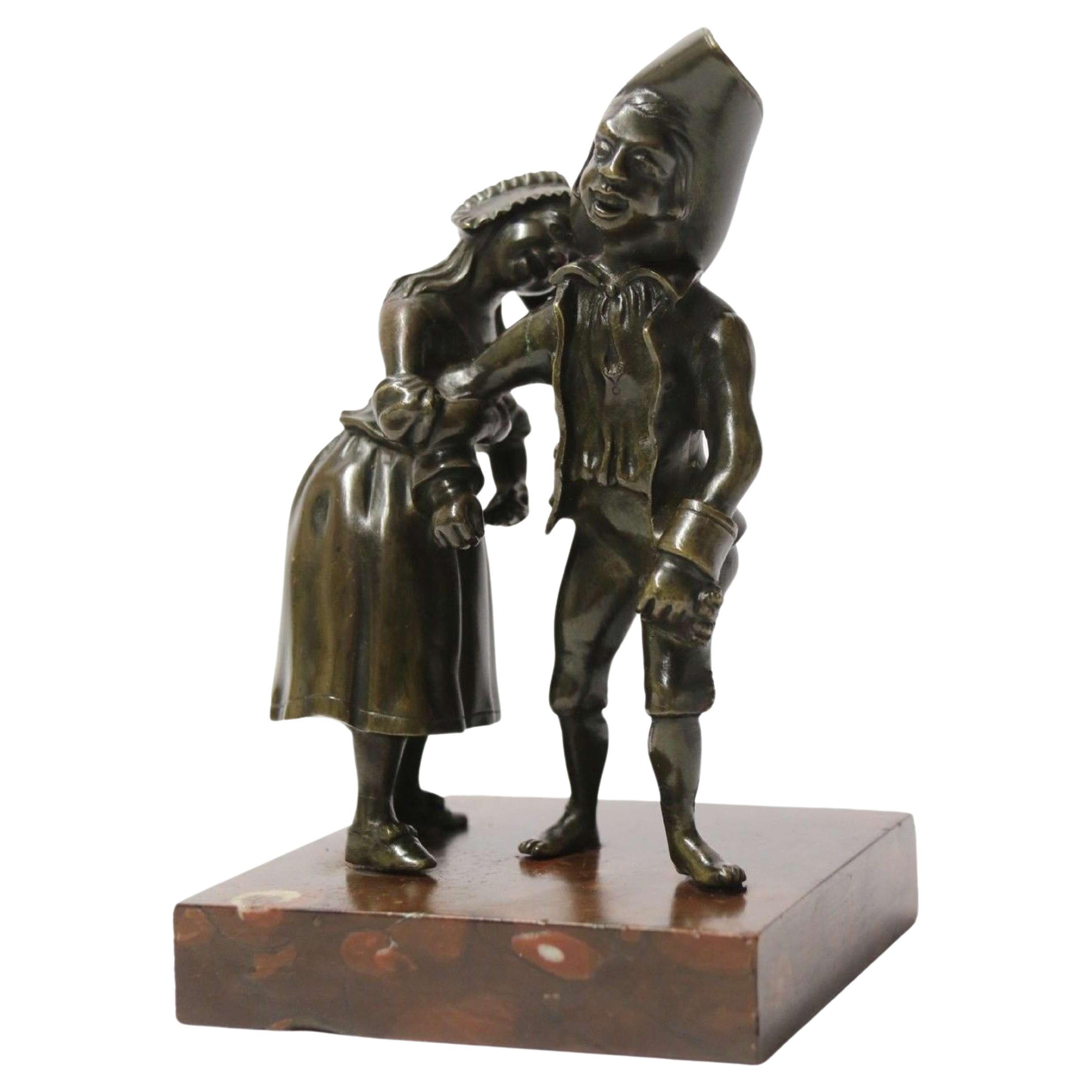 Estudio en bronce del siglo XIX de una alegre pareja joven bailando, italiano, hacia 1870
