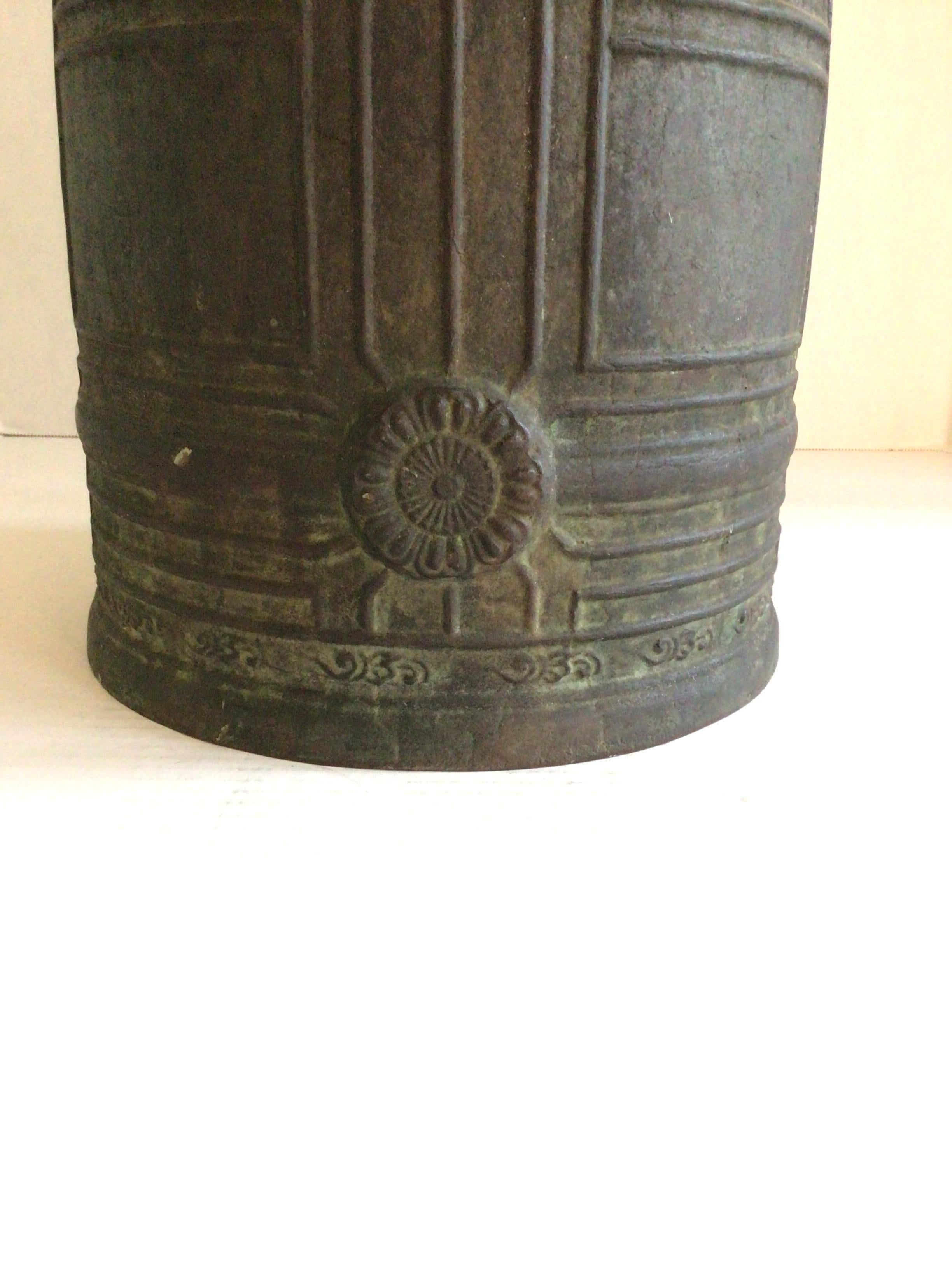 Campana del tempio in bronzo del XIX secolo in vendita 1