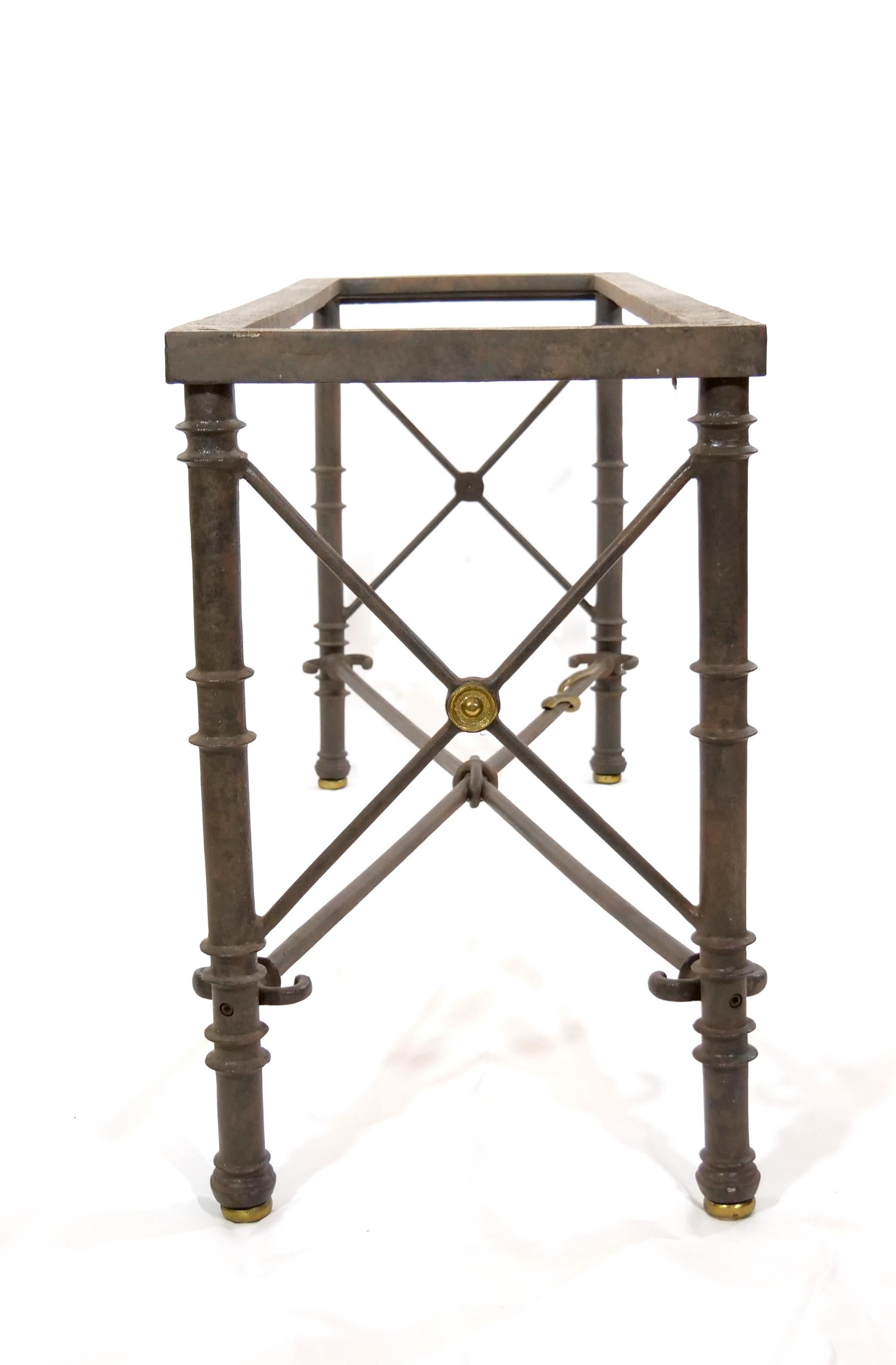 italien Table console du XIXe siècle en bronze et fer forgé/verre avec plateau en verre en vente