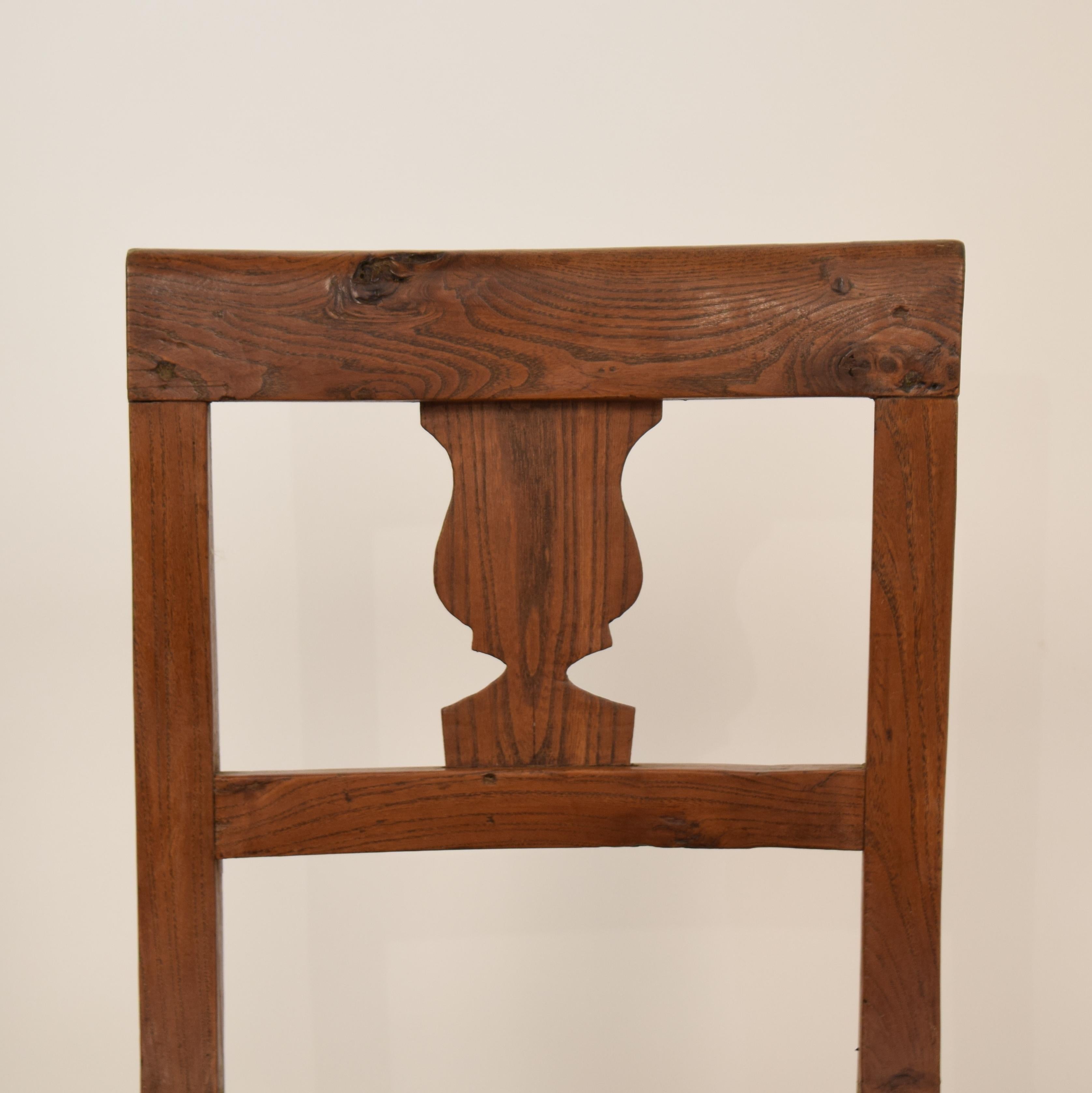 19th Century Brown Elm and Walnut Italian Biedermeier Wabi Sabi Side Chair, 1820 In Good Condition In Berlin, DE