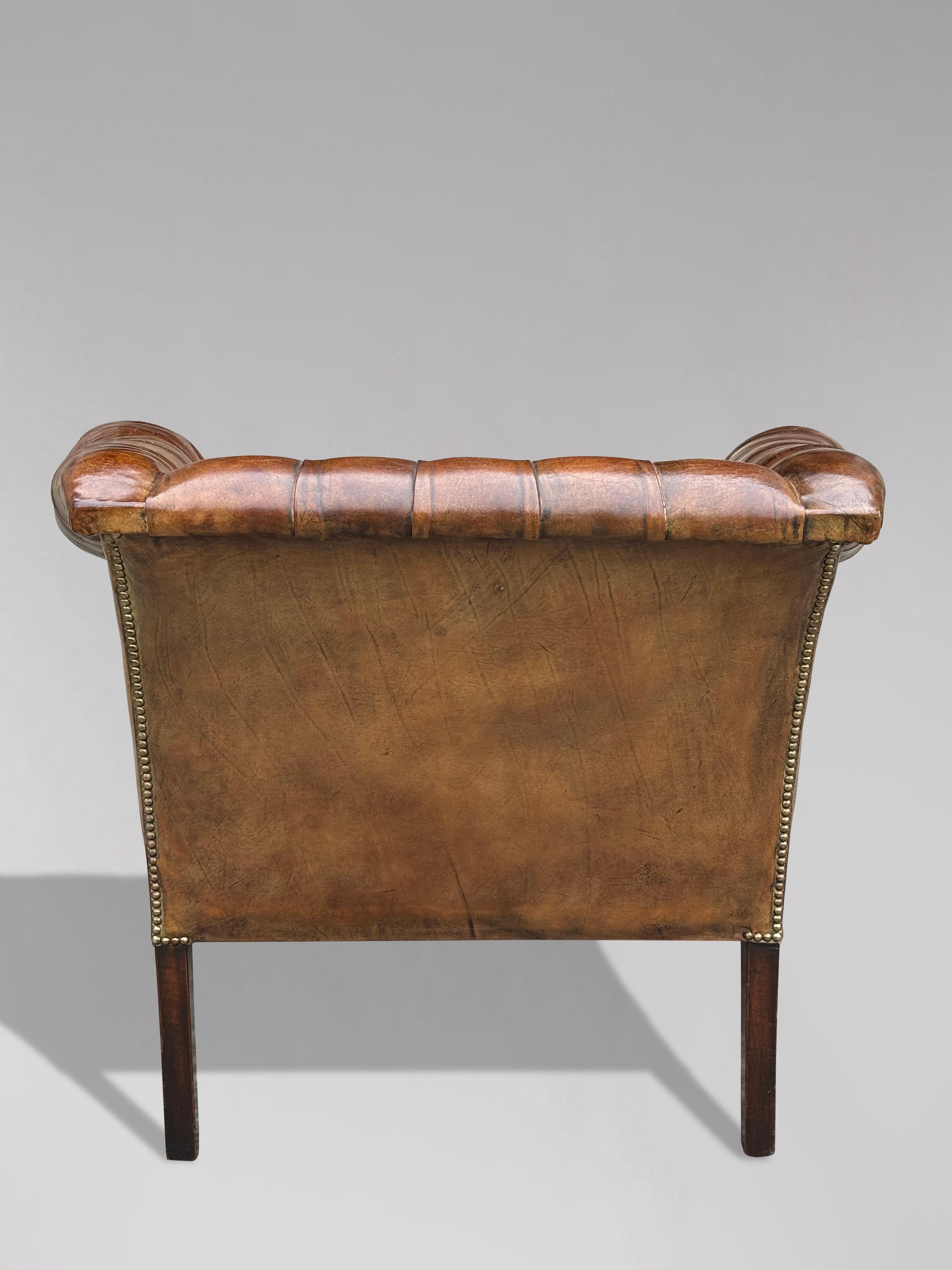 19th Century Brown Leather Club Armchair For Sale 1