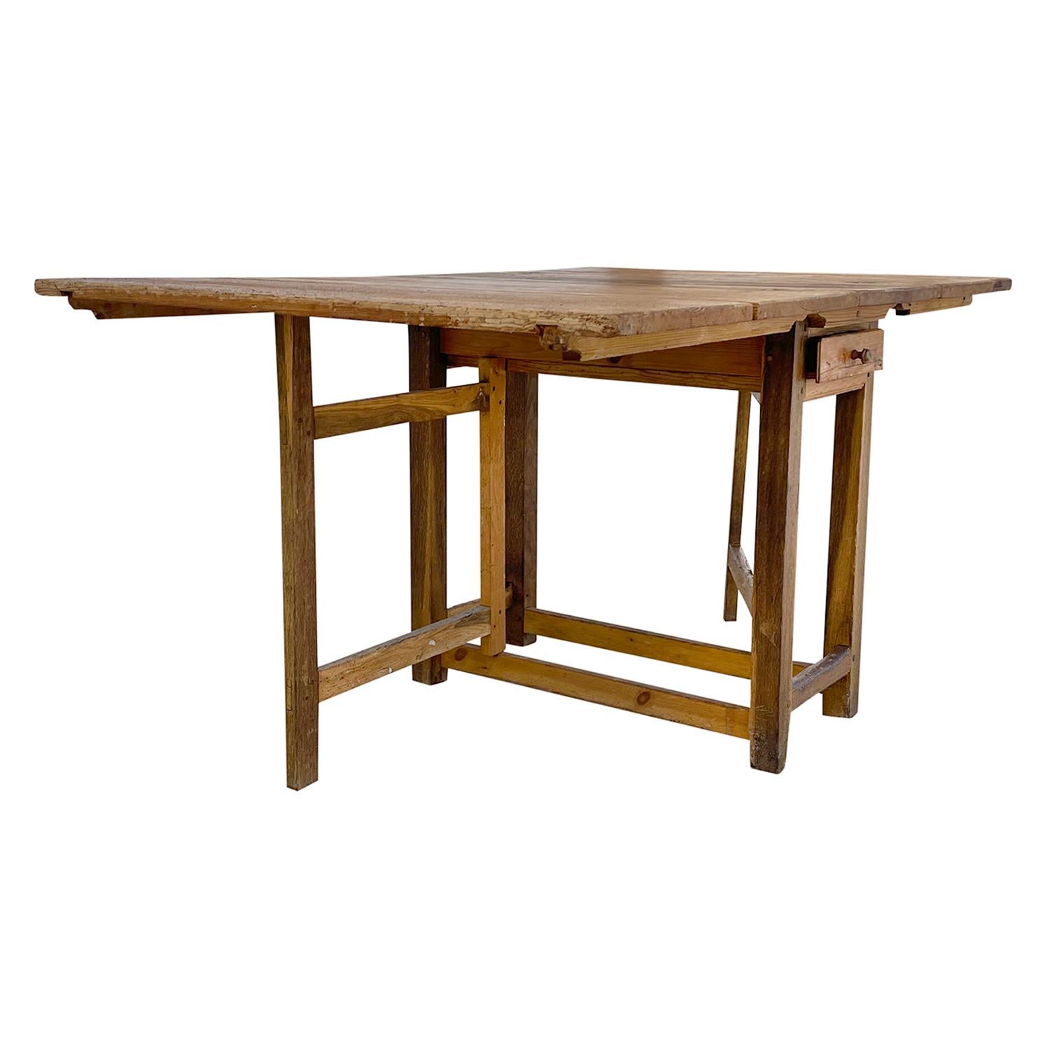 19. Jahrhundert schwedischen rustikalen Slagbord - Antike Nussbaum Drop-Leaf Bauernhaus Tisch im Angebot 4