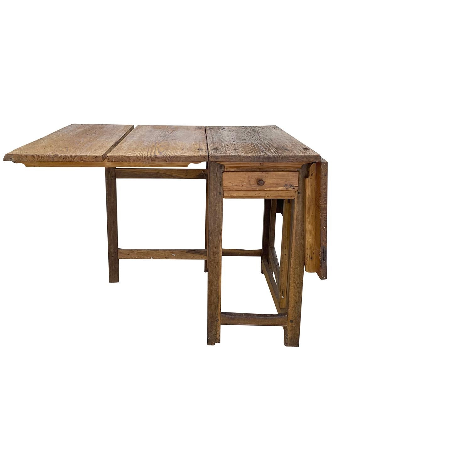 19th Century Swedish Rustic Slagbord - Antique Walnut Drop-Leaf Farmhouse Table For Sale 4