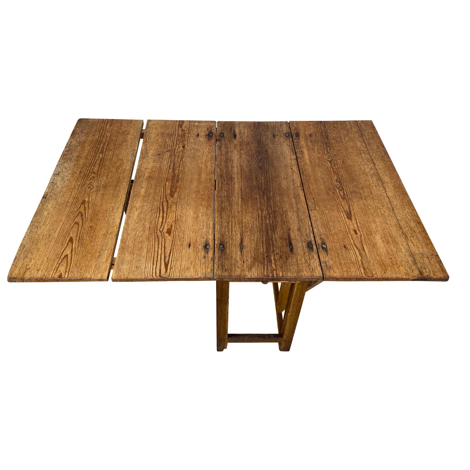 19. Jahrhundert schwedischen rustikalen Slagbord - Antike Nussbaum Drop-Leaf Bauernhaus Tisch (Schwedisch) im Angebot