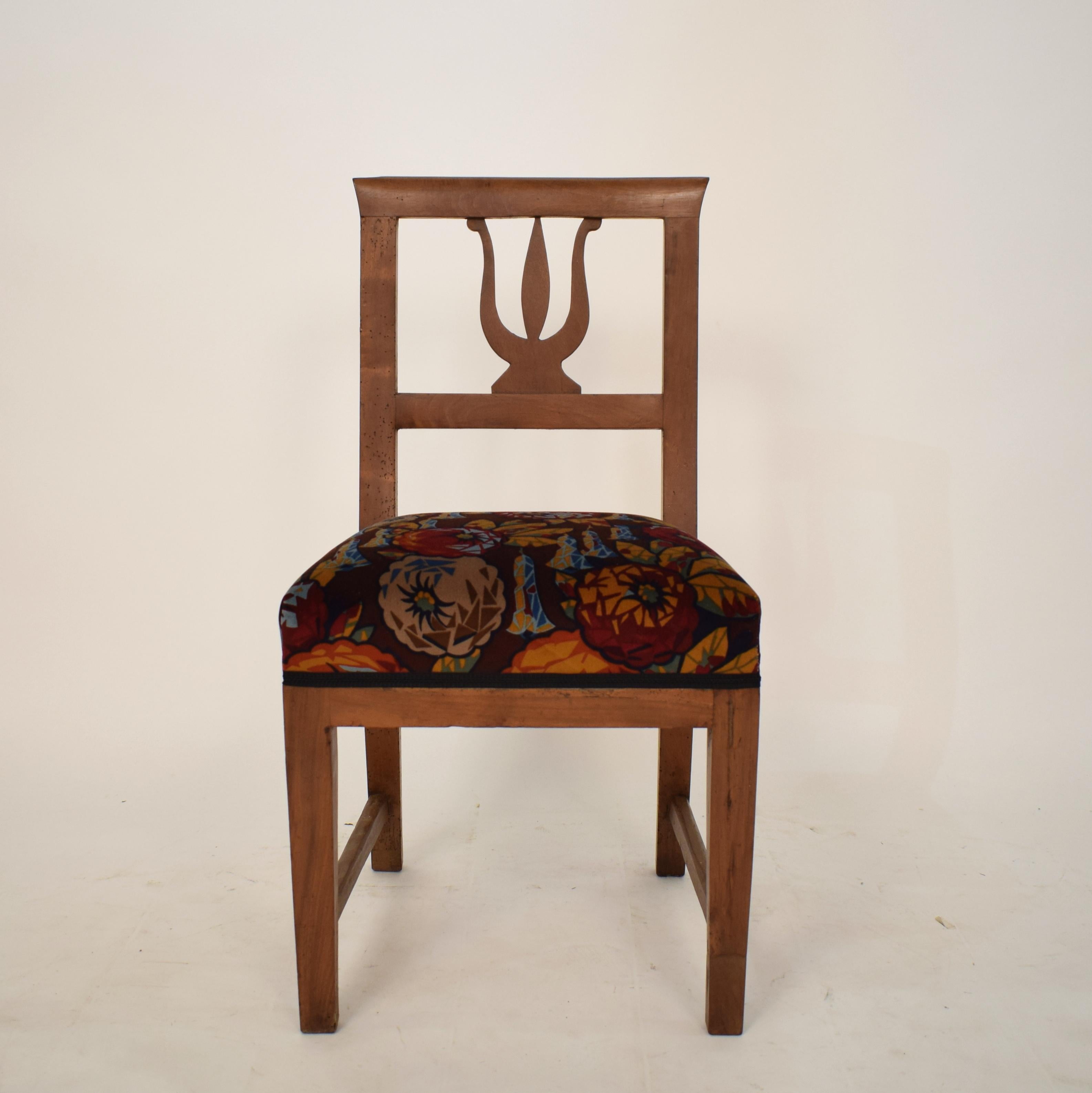19th Century Brown Walnut Italian Upholstered Biedermeier Side Chair, 1820 In Good Condition In Berlin, DE