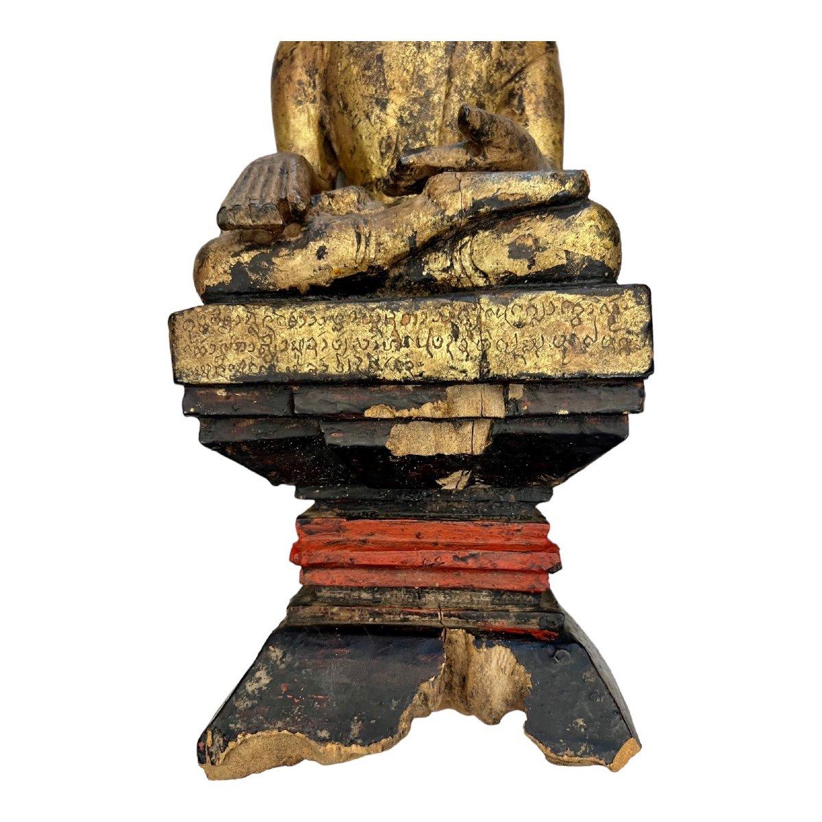 Gilt 19th Century Buddha in Lacquered Wood from Laos For Sale