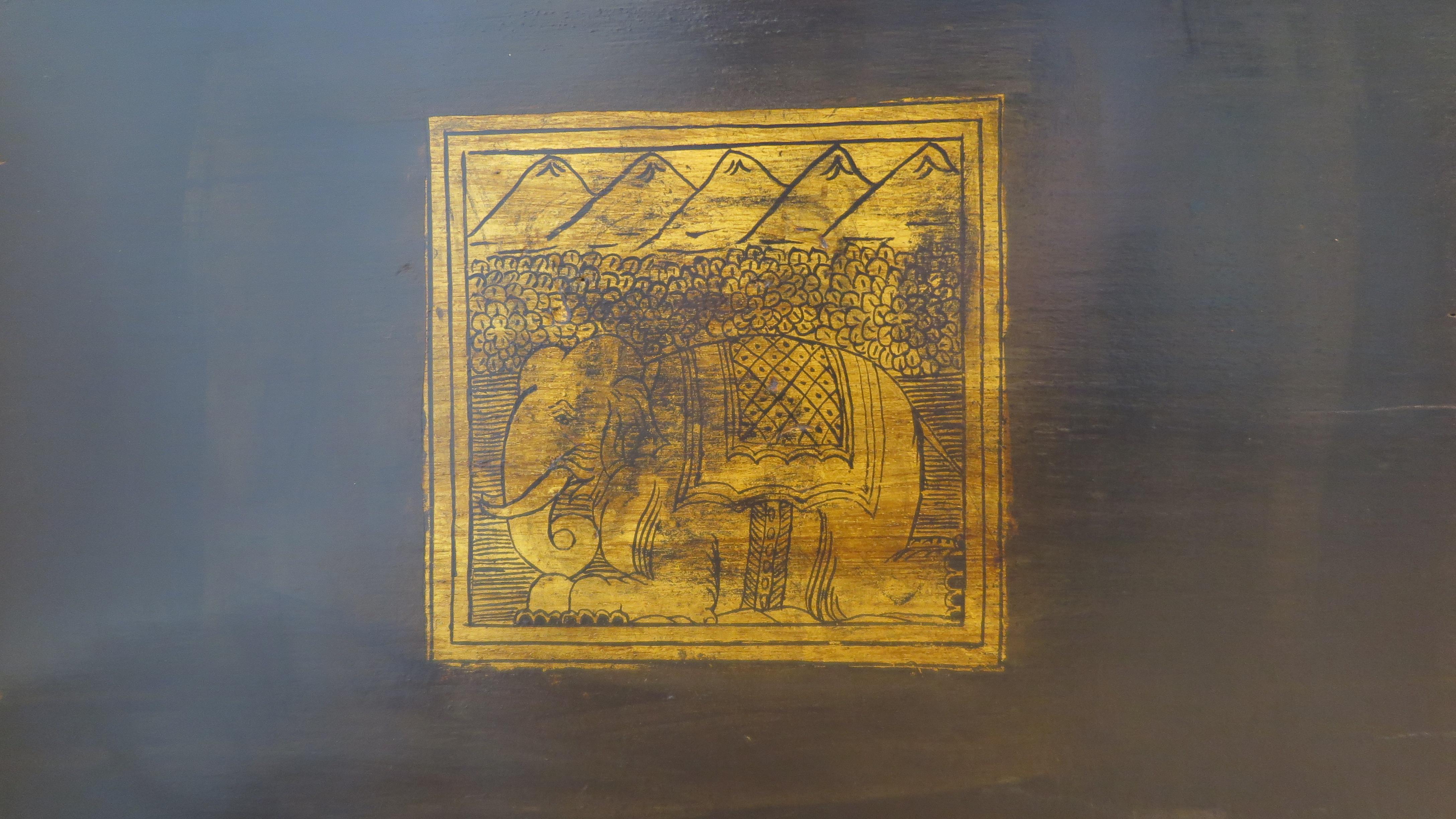 Baúl de manuscritos budistas del siglo XIX en venta 3