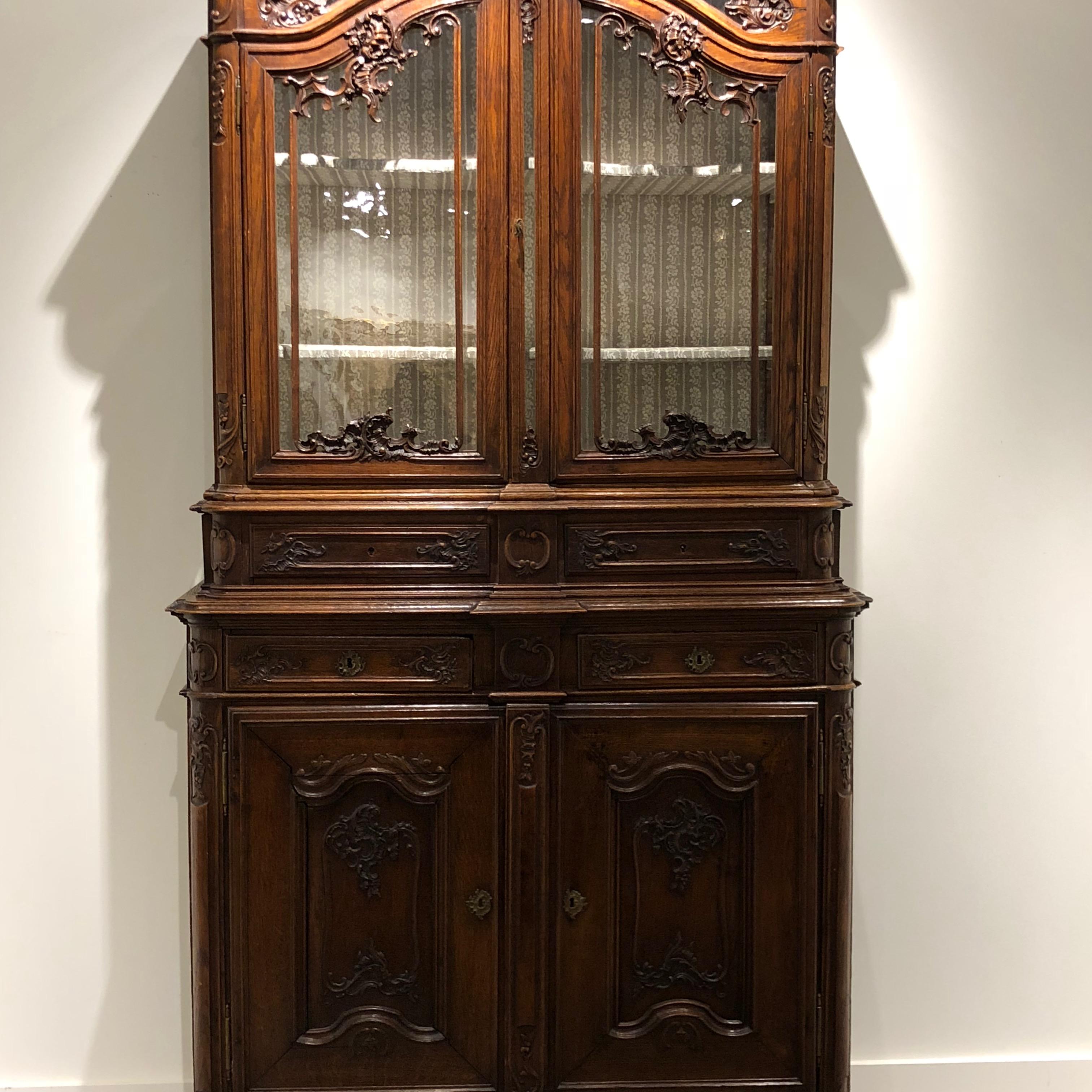 19th Century Buffet Deux Corps For Sale 1