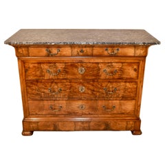 Commodes and Chests of Drawers