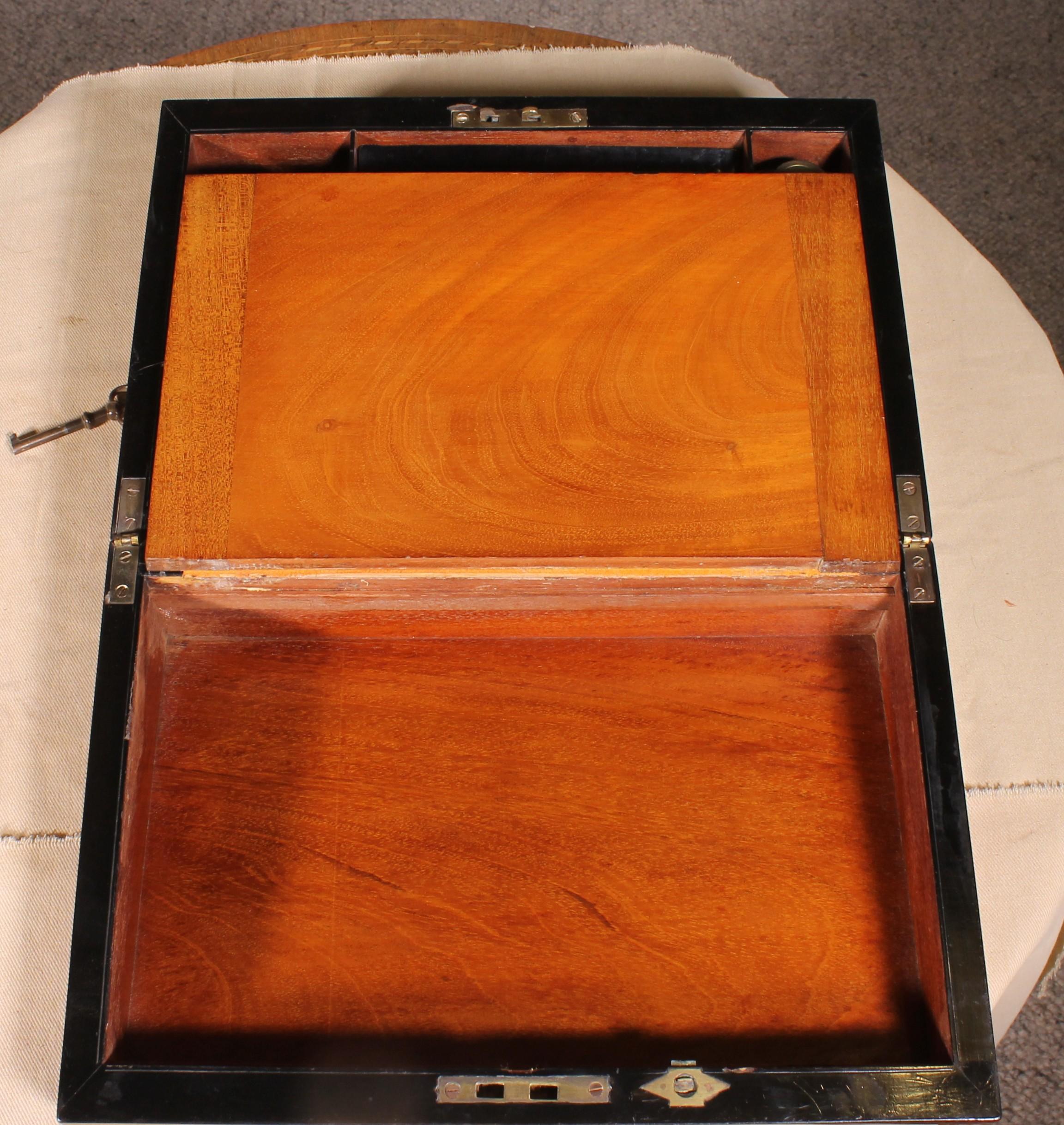 19. Jahrhundert Wurzelholz Schreibpult im Angebot 7