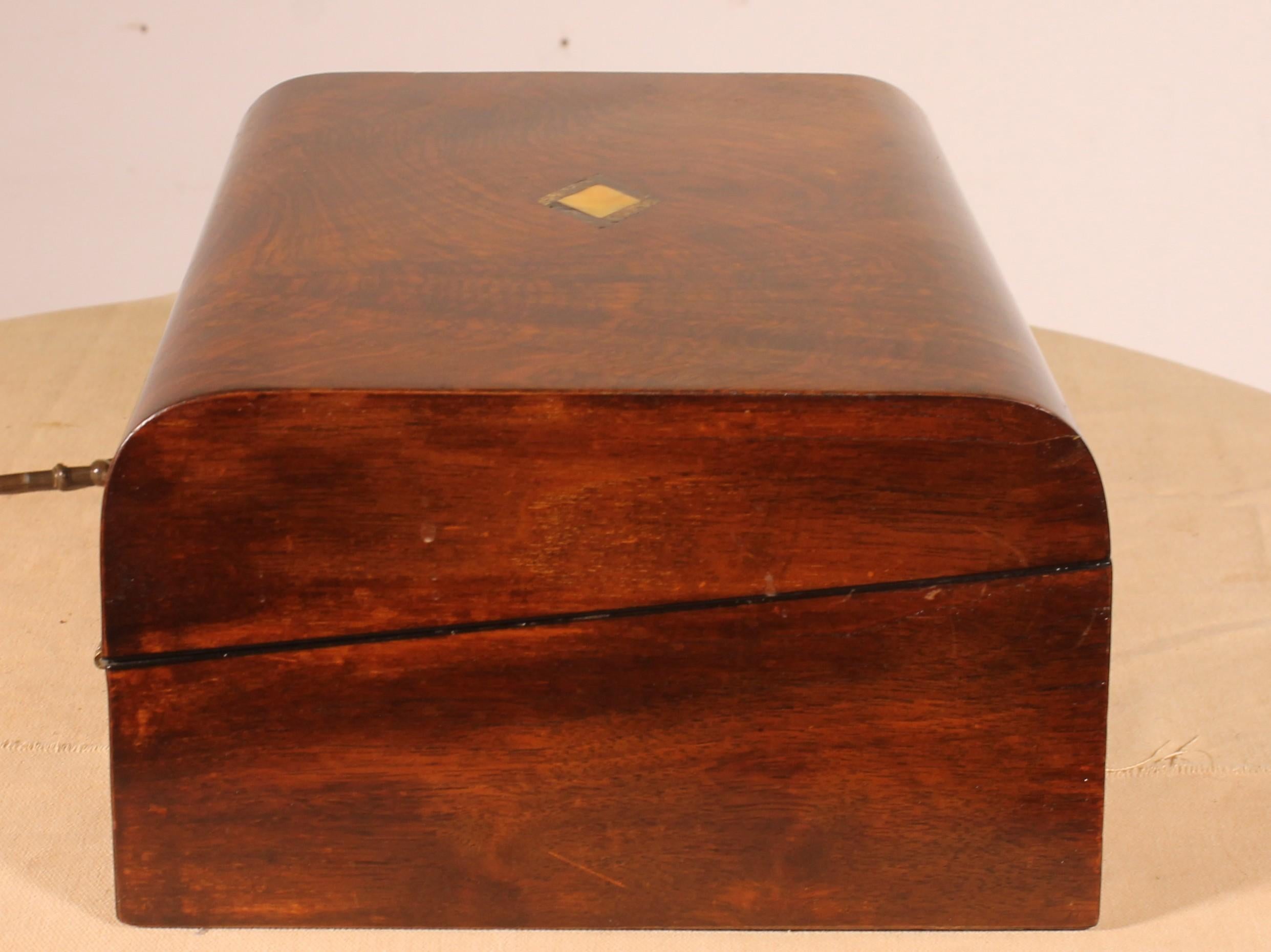 19. Jahrhundert Wurzelholz Schreibpult (Viktorianisch) im Angebot