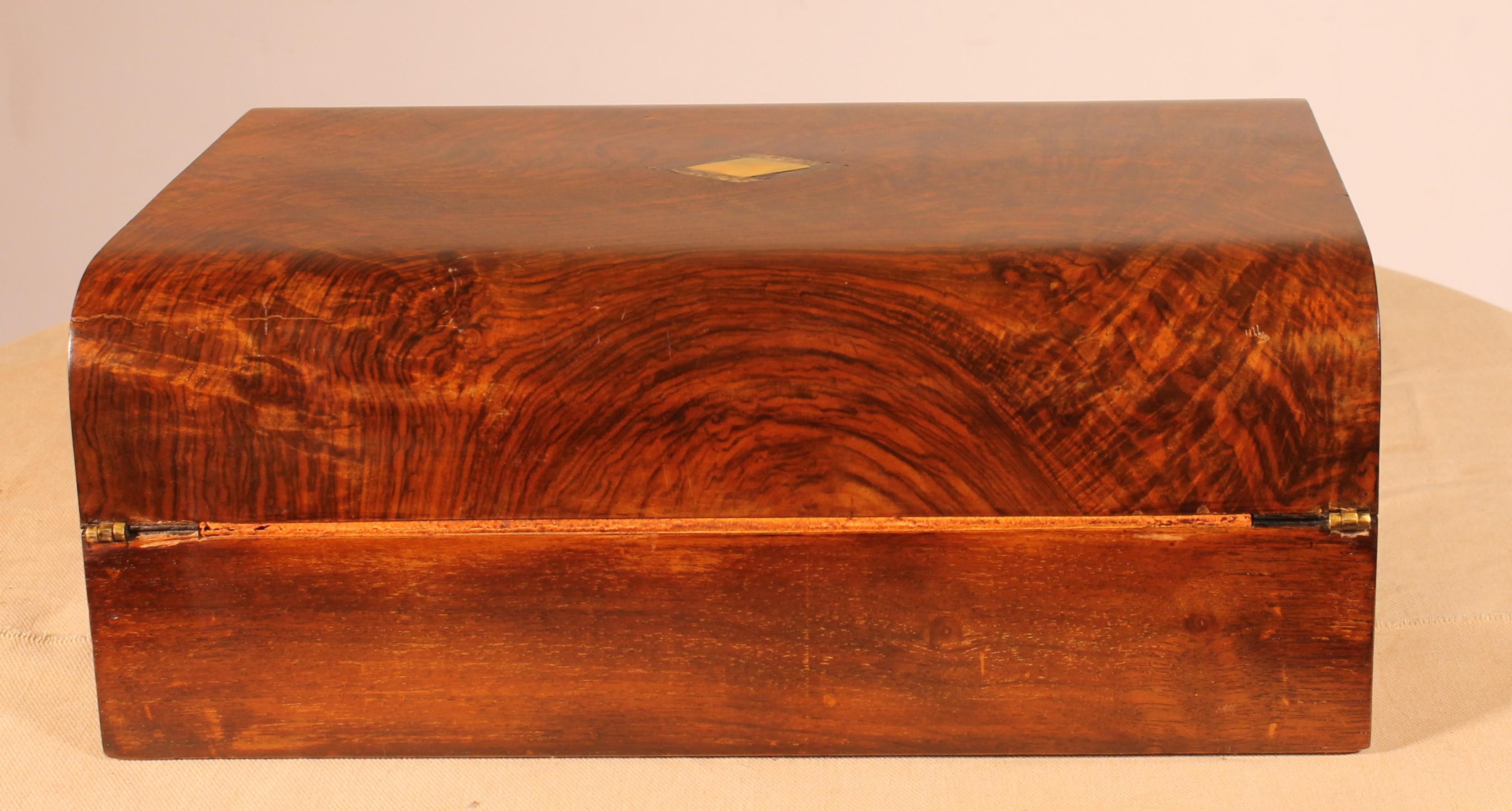 19. Jahrhundert Wurzelholz Schreibpult (Britisch) im Angebot