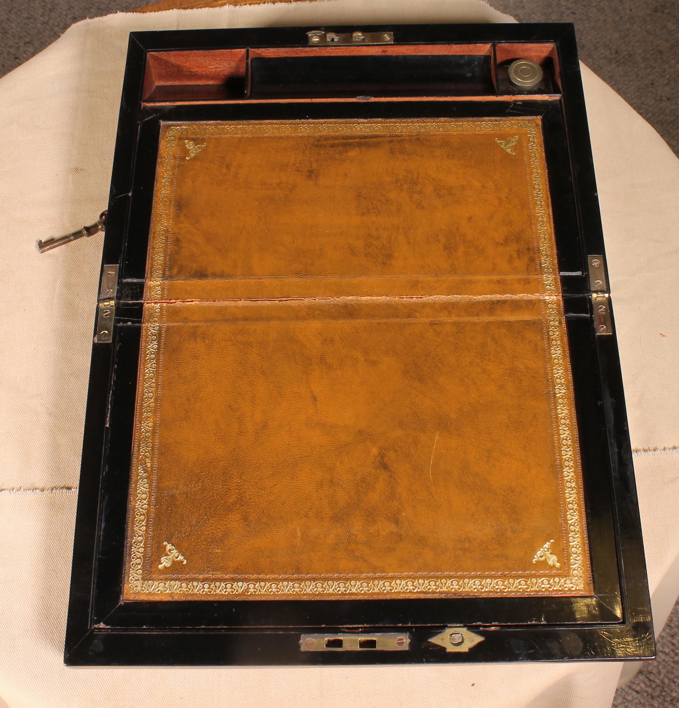 19. Jahrhundert Wurzelholz Schreibpult im Angebot 3