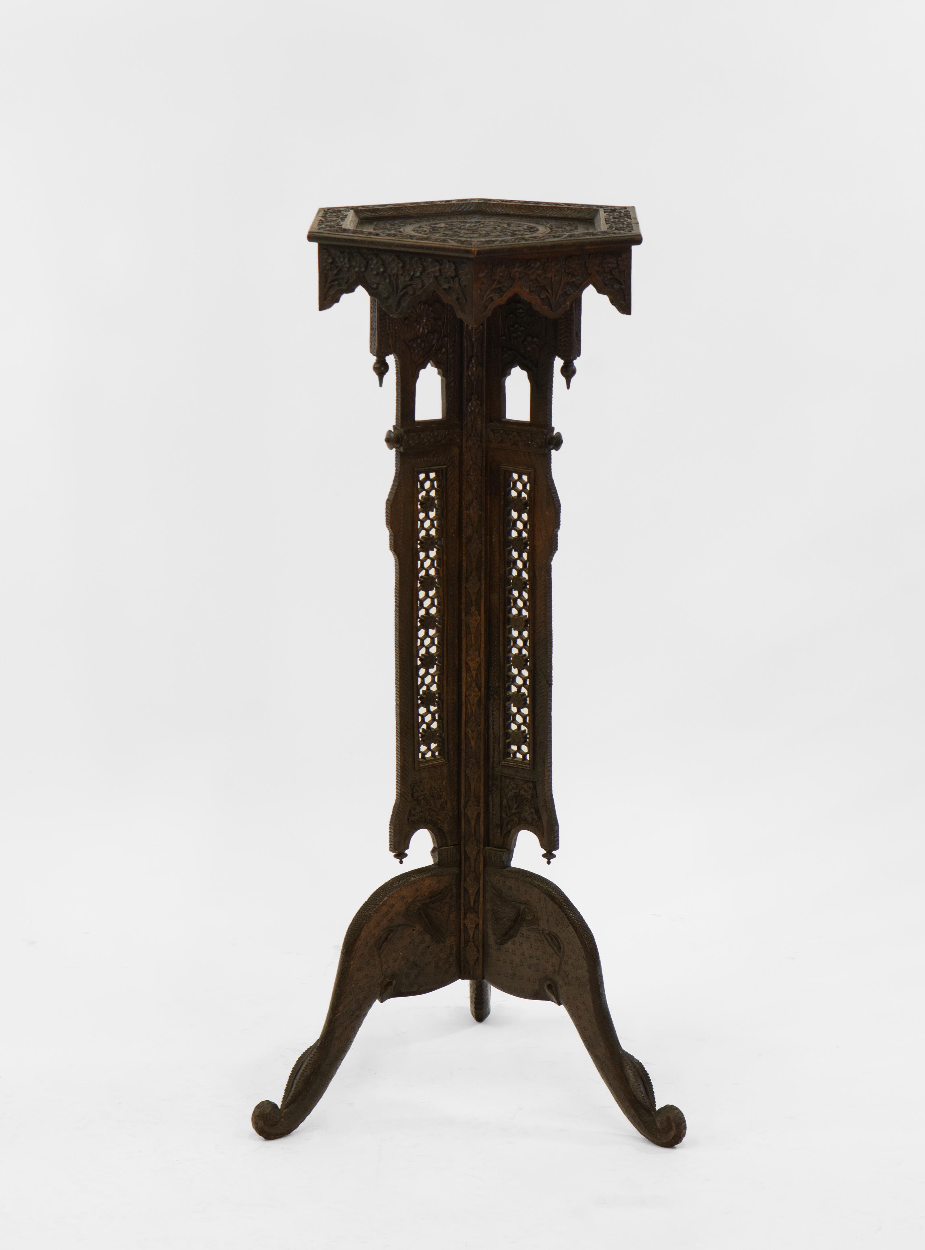 19th Century Burmese Anglo Indian Jardinière Plant Stand For Sale 3