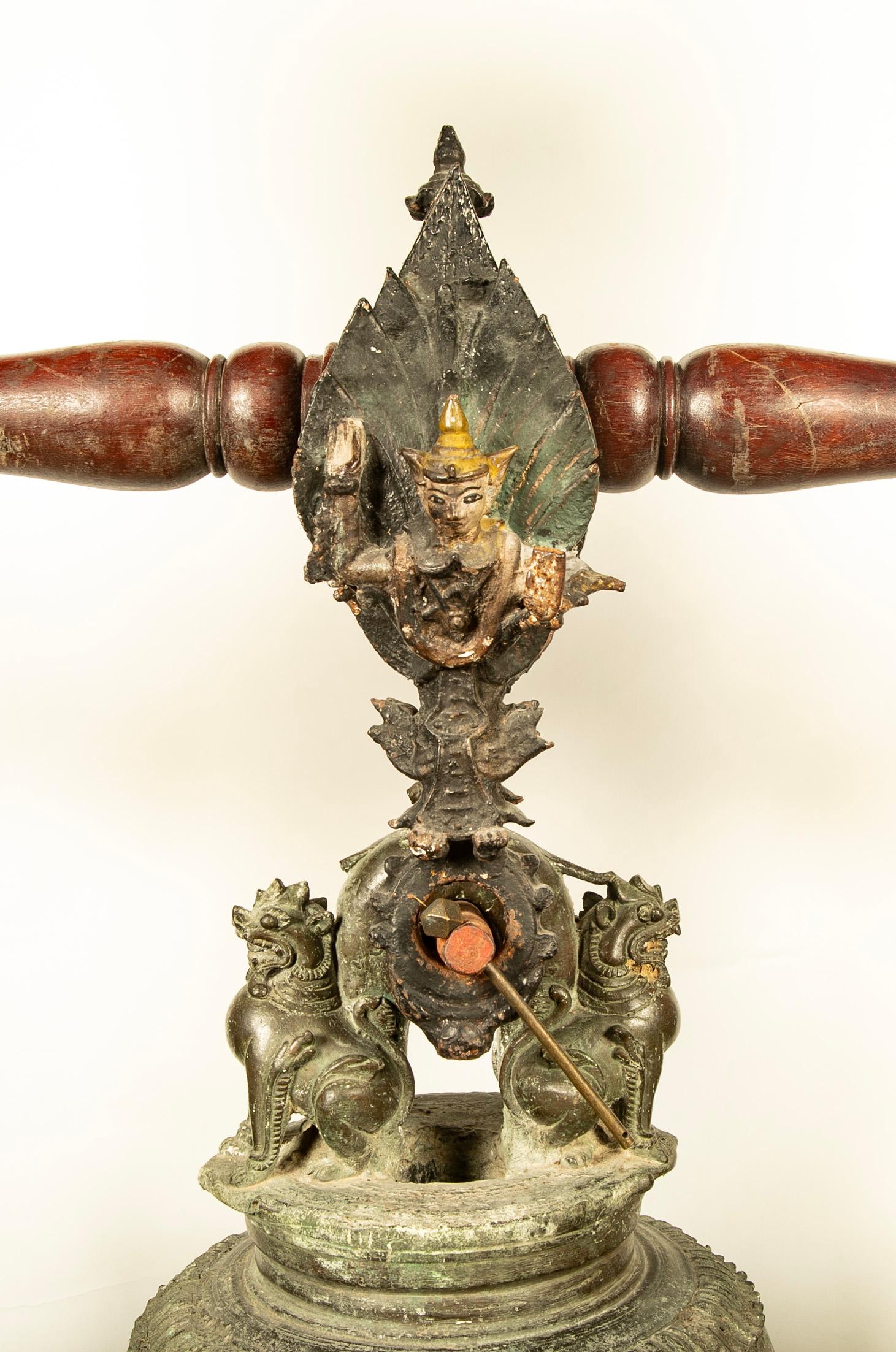 19th Century Burmese Bronze Temple Bell with Hardwood Stand, Large Scale In Good Condition For Sale In Stamford, CT